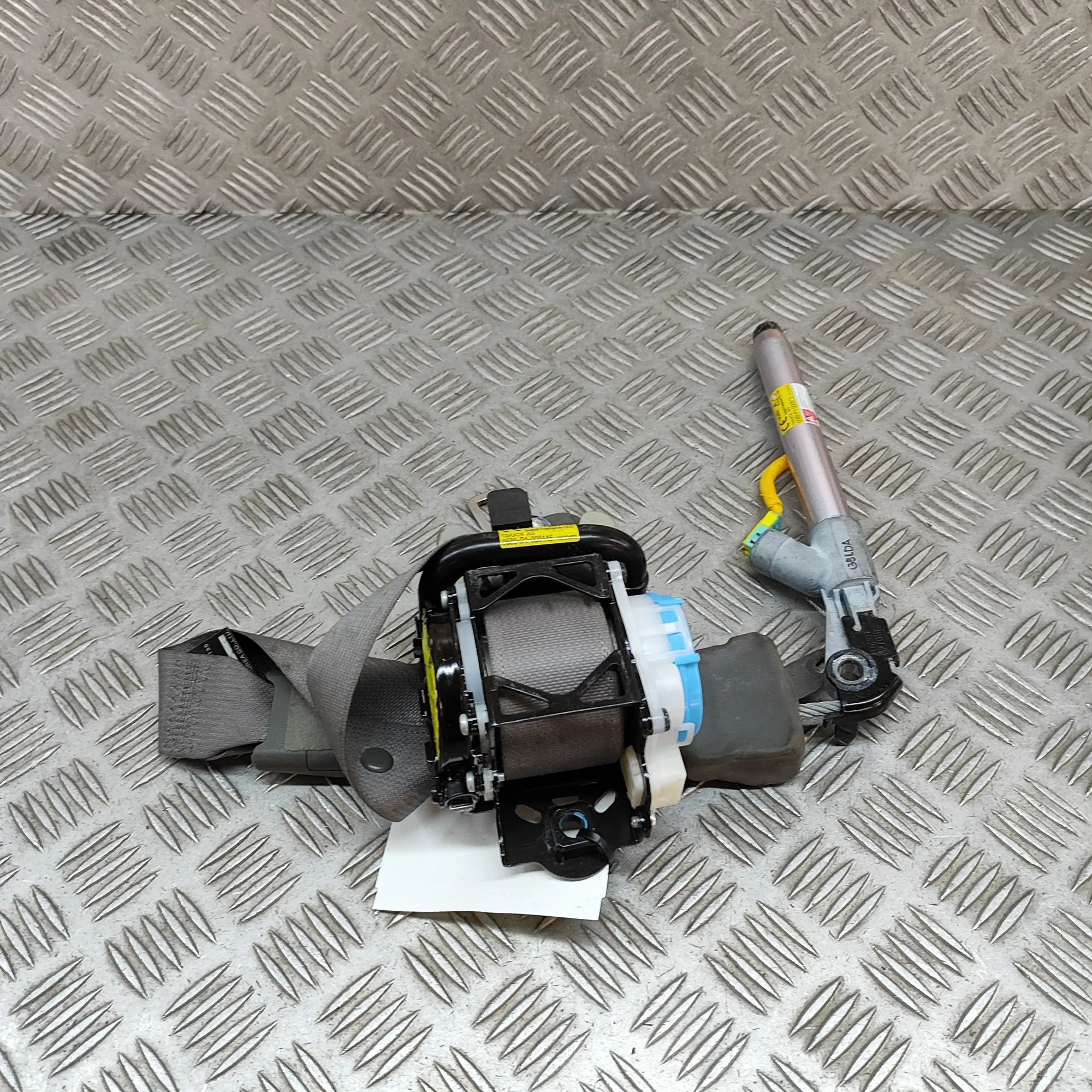 Kia Soul Front Left Seatbelt Front Left Seatbelt — KIA SOUL (II PS) (2014-20...