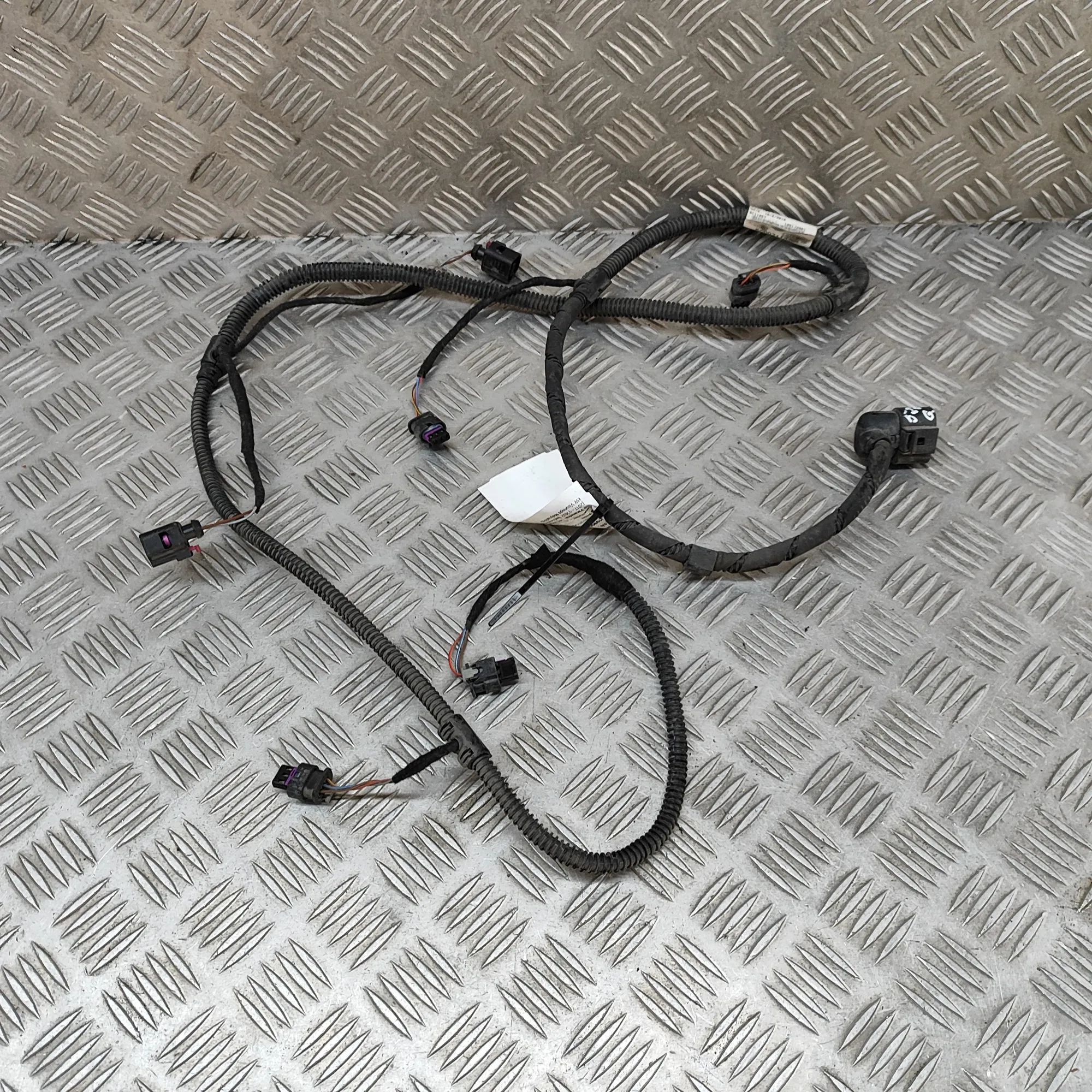 Hyundai Kona Rear Parking Sensor Wiring Loom Rear Parking Sensor Wiring Loom — HYUNDAI KONA ...