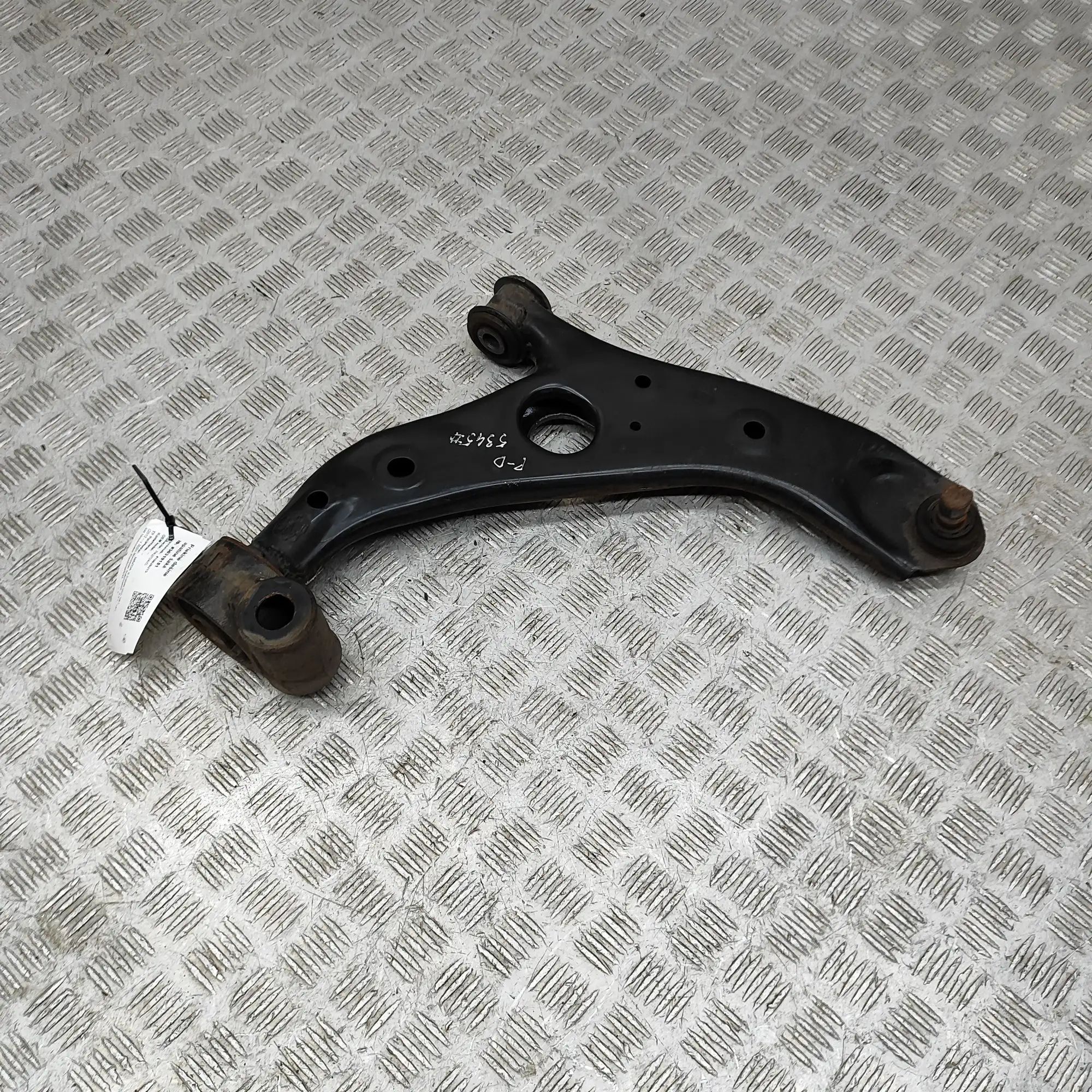 Mazda 6 (GJ / GL) Front Right Lower Control Arm Front Right Lower Control Arm — MAZDA 6 (Estate...