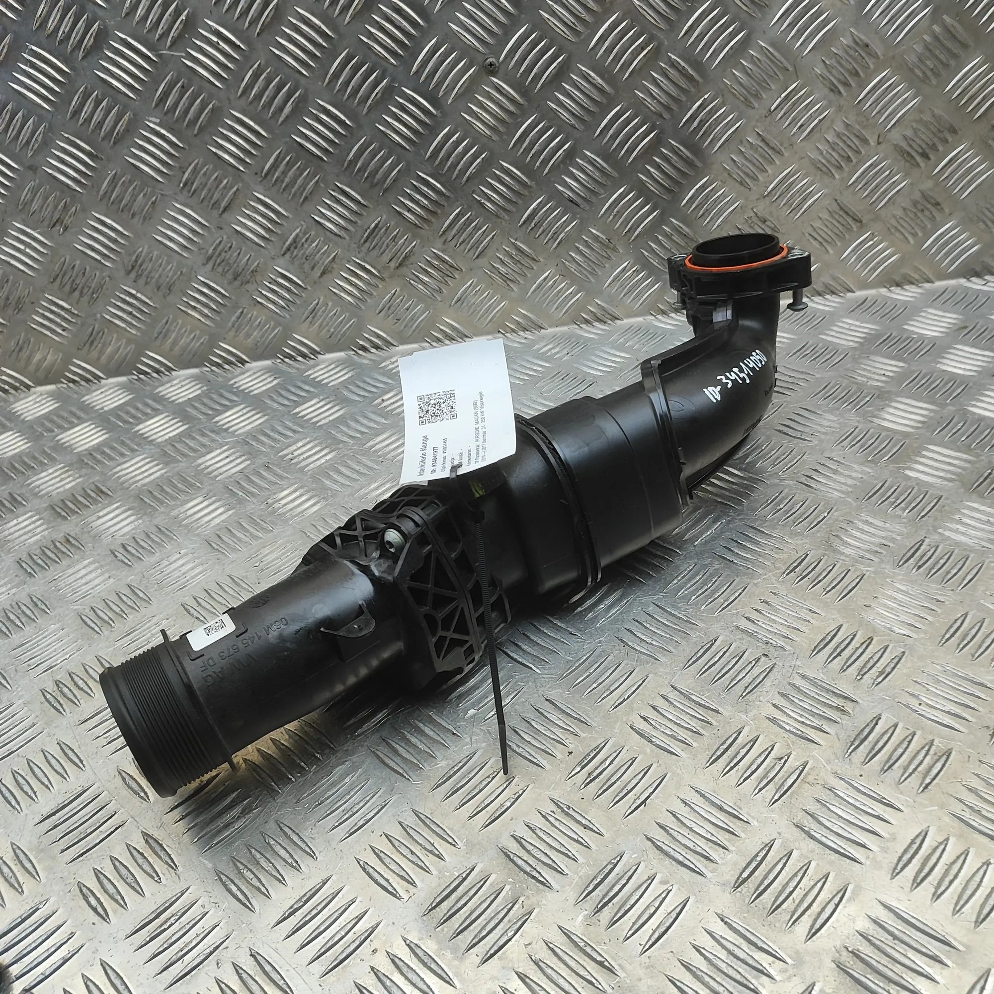 Porsche Macan Air Intake Tube Air Intake Tube — PORSCHE MACAN (95B) (2014-......