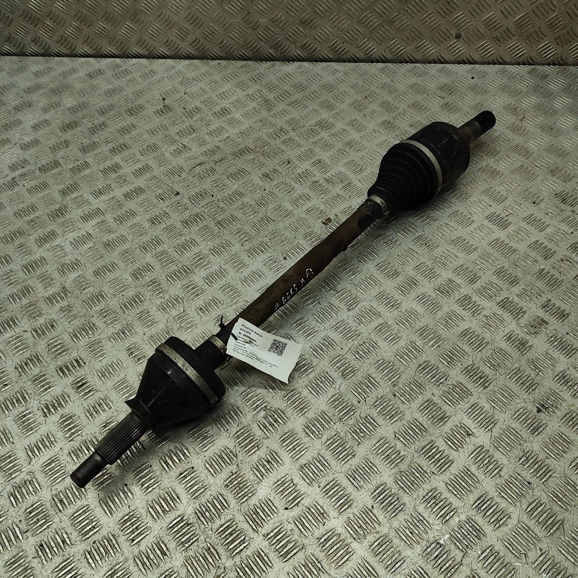 Maserati Levante Rear Left Driveshaft Rear Left Driveshaft — MASERATI LEVANTE (SUV M1...