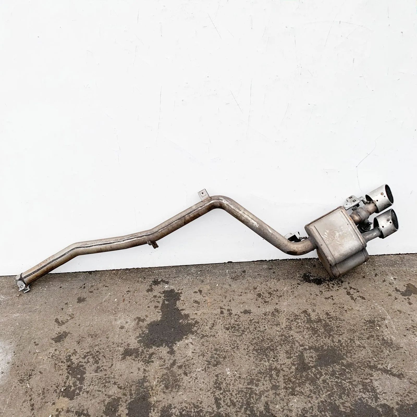 Maserati Ghibli Rear Right Exhaust Muffler Rear Right Exhaust Muffler — MASERATI GHIBLI (M...
