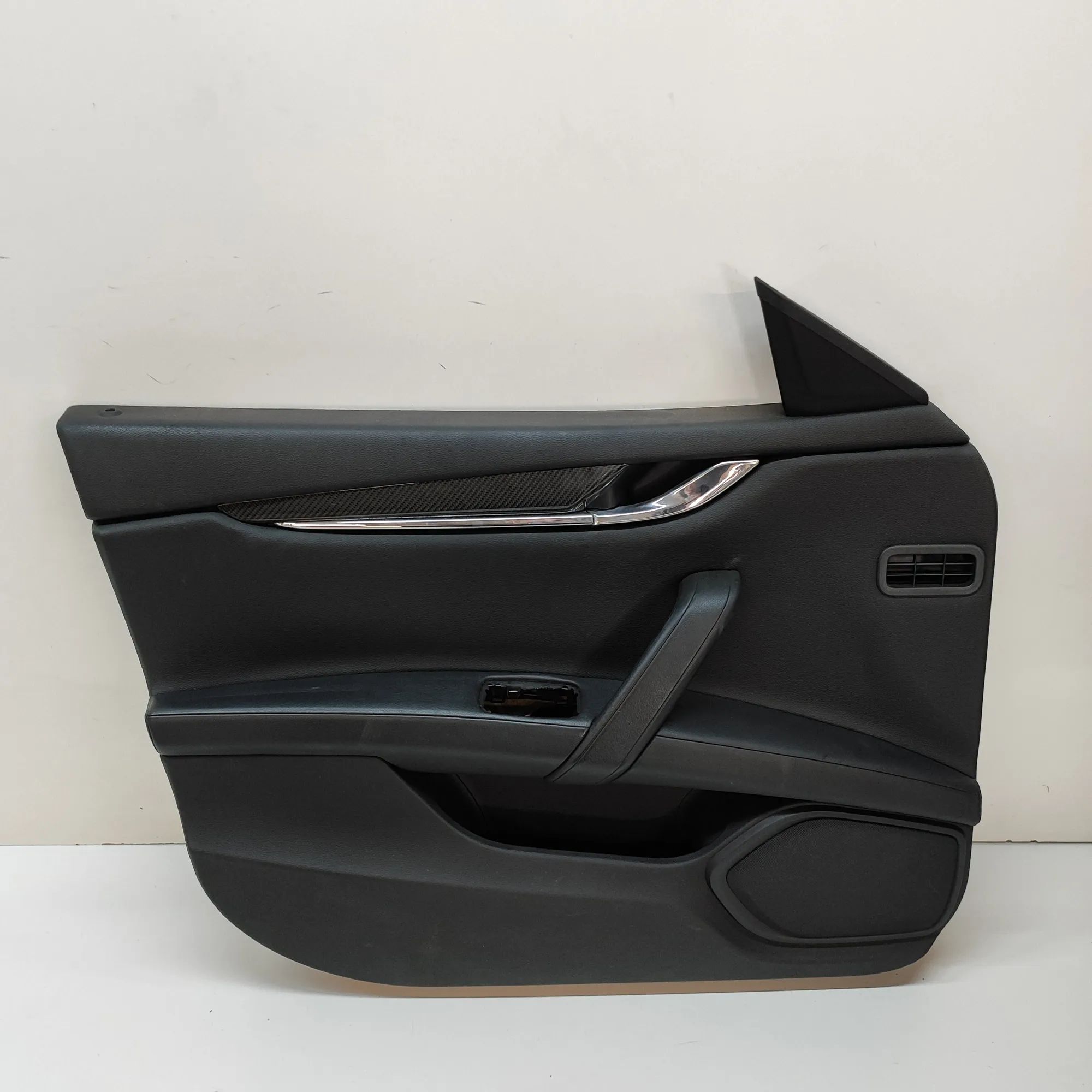 Maserati Quattroporte Front Left Door Panel Front Left Door Panel — MASERATI QUATTROPORTE (...