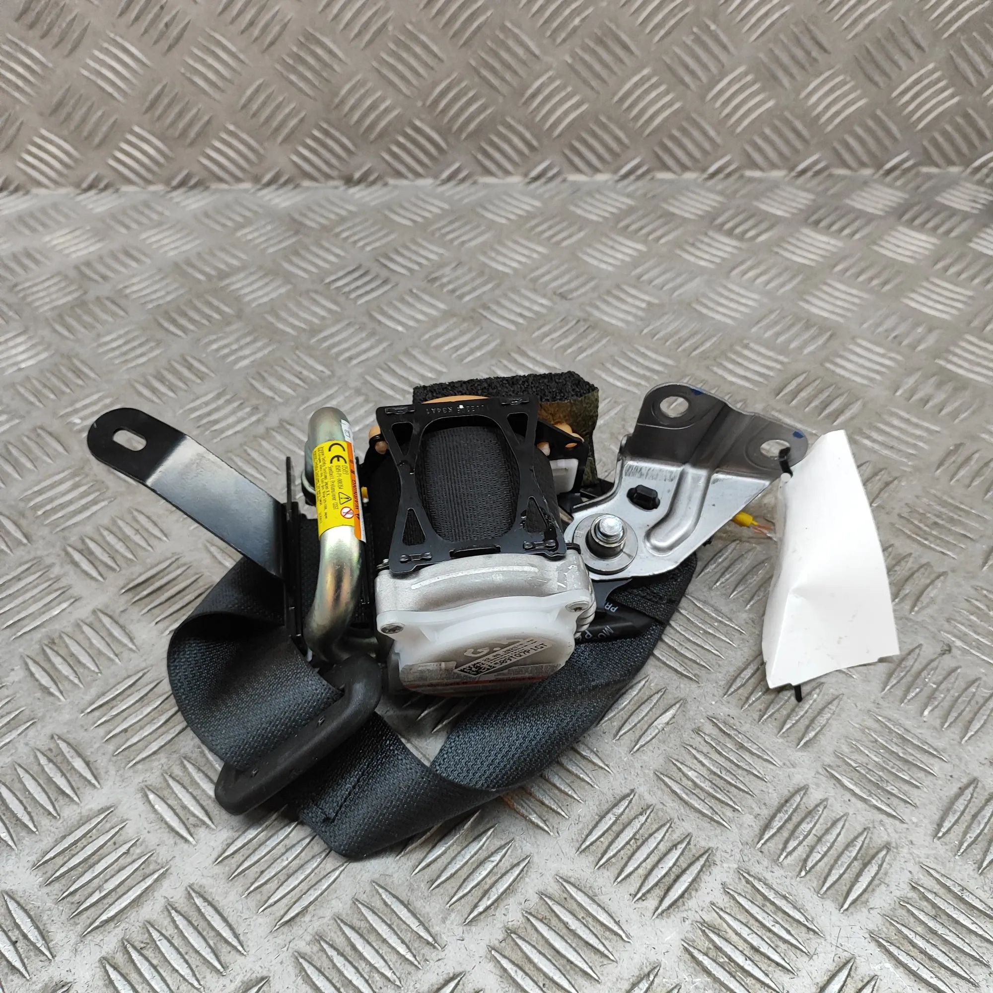 Suzuki Vitara Rear Left Seatbelt Rear Left Seatbelt — SUZUKI VITARA (LY) (2015-....