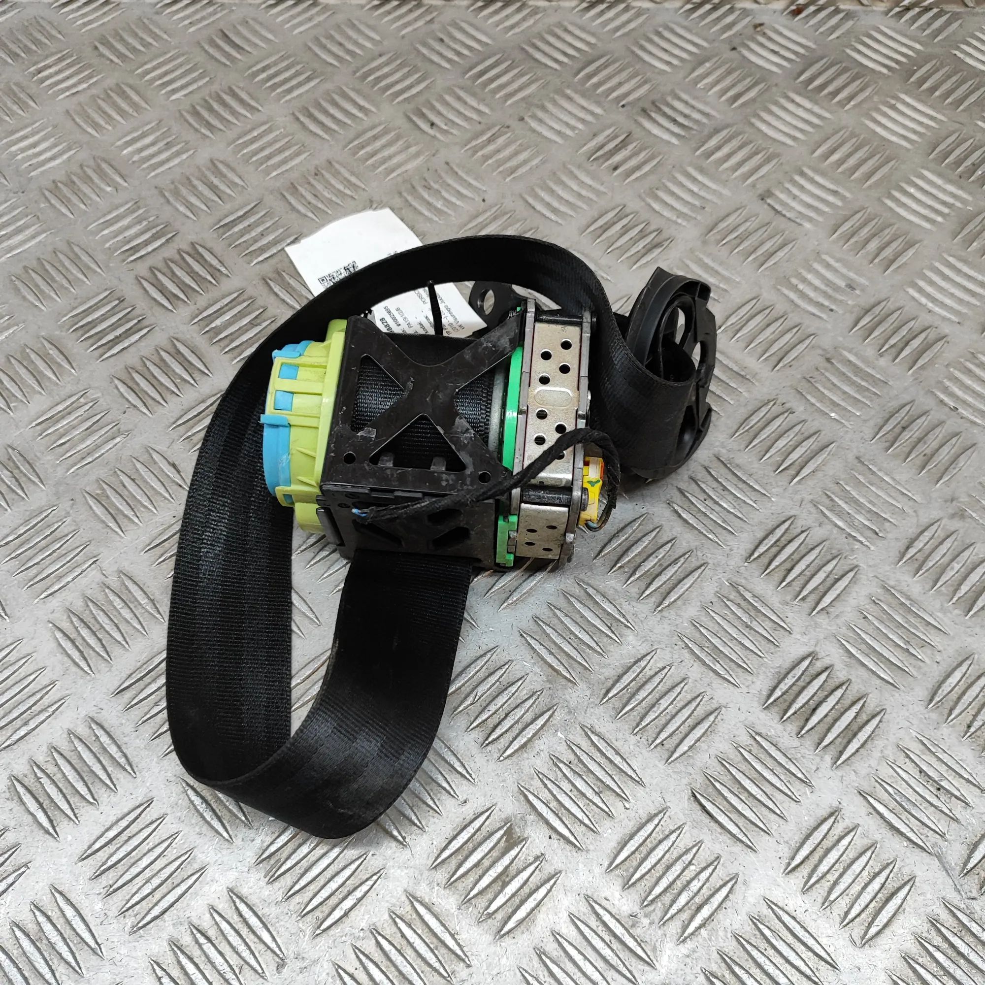 Porsche Cayenne Rear Right Seatbelt Rear Right Seatbelt — PORSCHE CAYENNE (92A) (20...