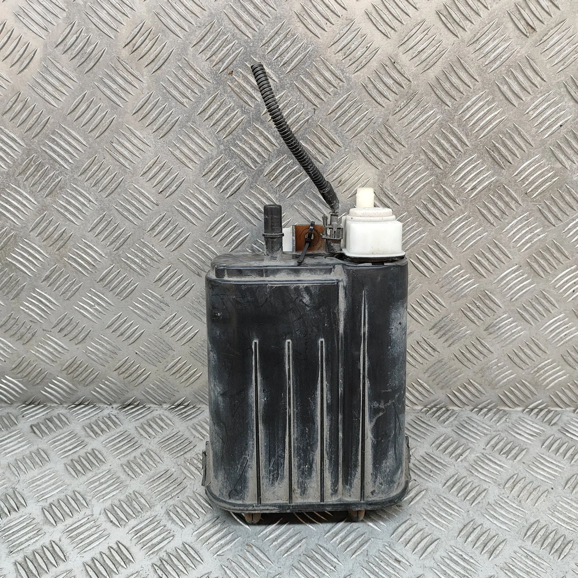 Jeep Wrangler (JK) Activated charcoal canister Activated charcoal canister — JEEP WRANGLER (II...