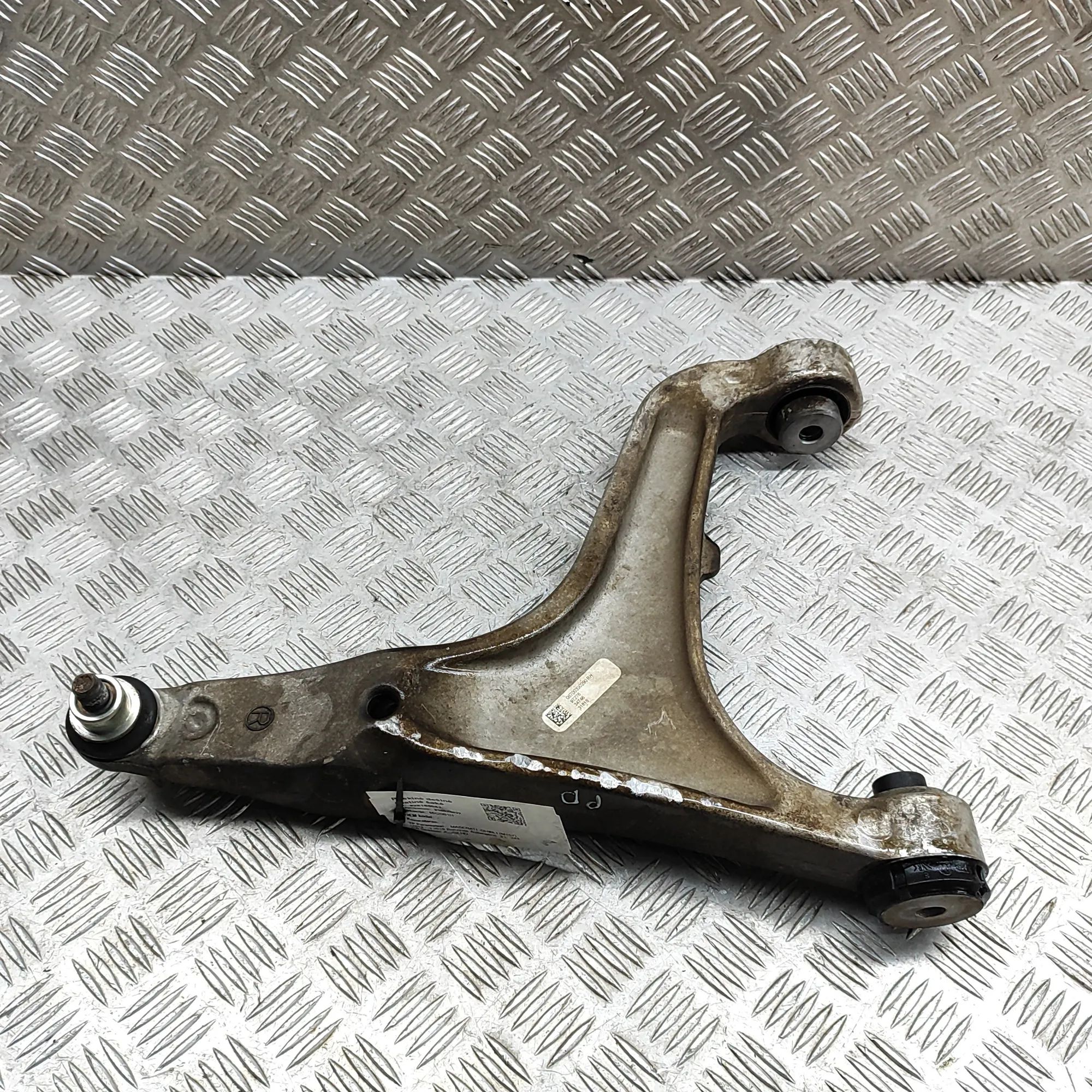 Maserati Ghibli Front Right Lower Control Arm Front Right Lower Control Arm — MASERATI GHIBLI...