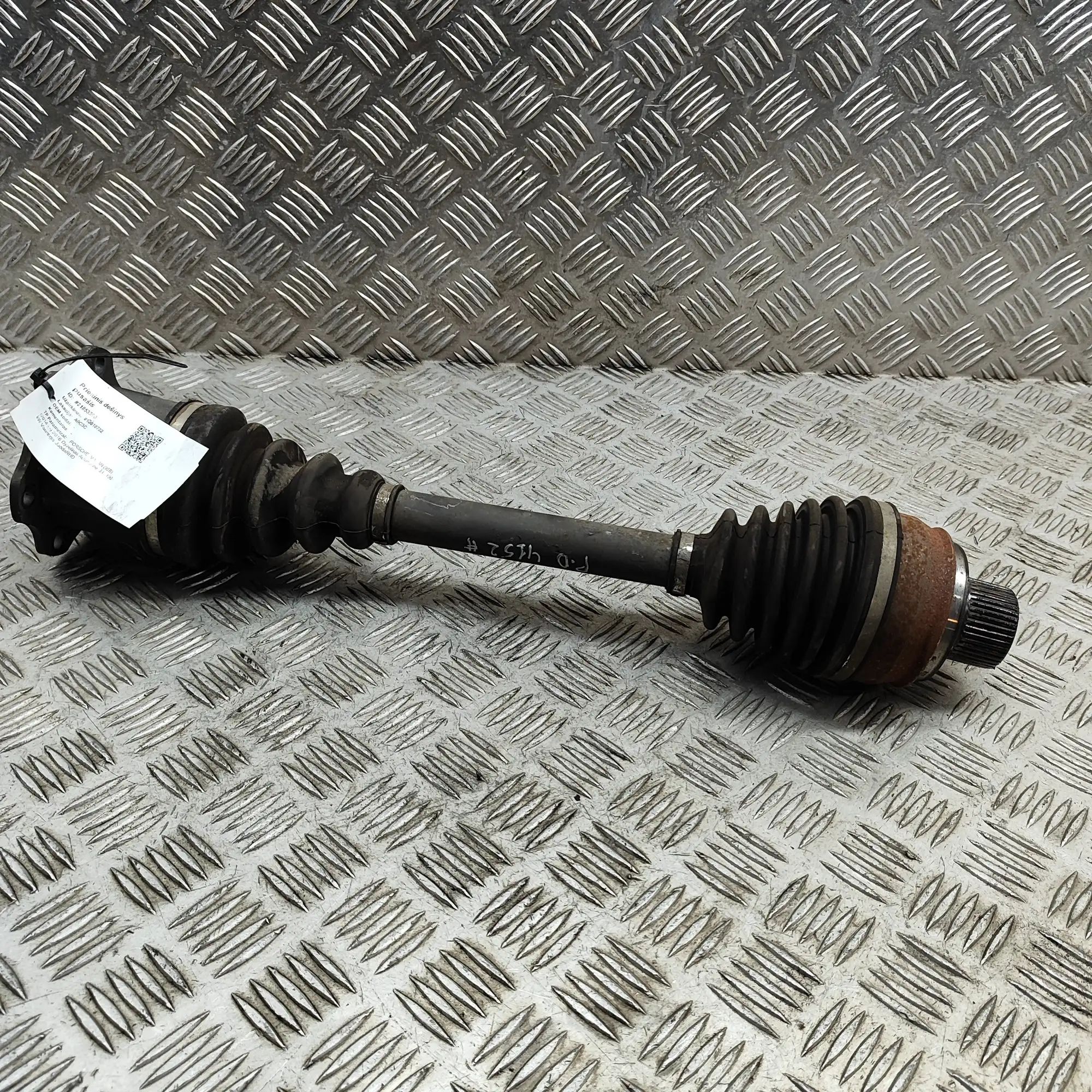 Porsche Macan Front Right Driveshaft Front Right Driveshaft — PORSCHE MACAN (95B) (2...