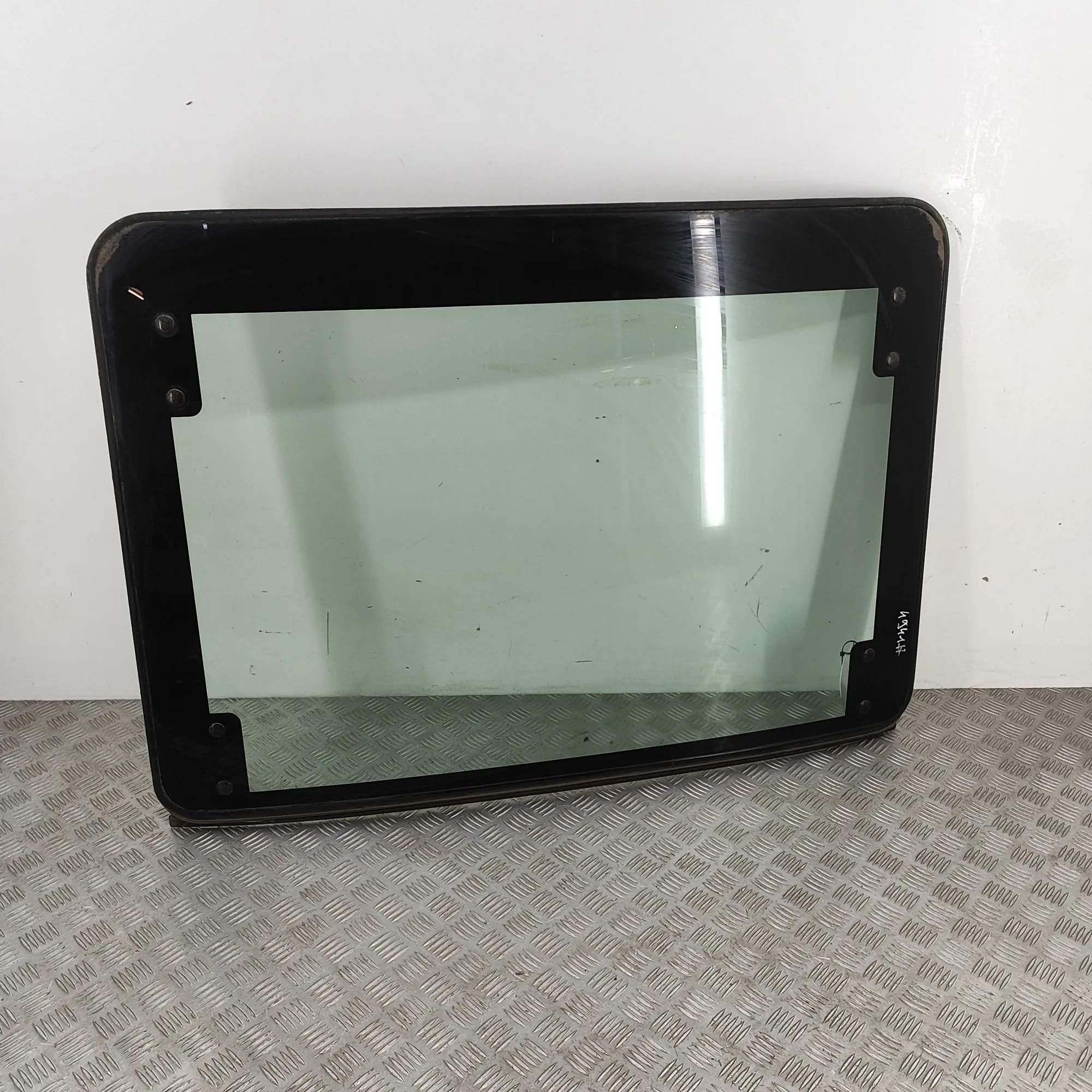 Toyota Hiace (H100) Sunroof
