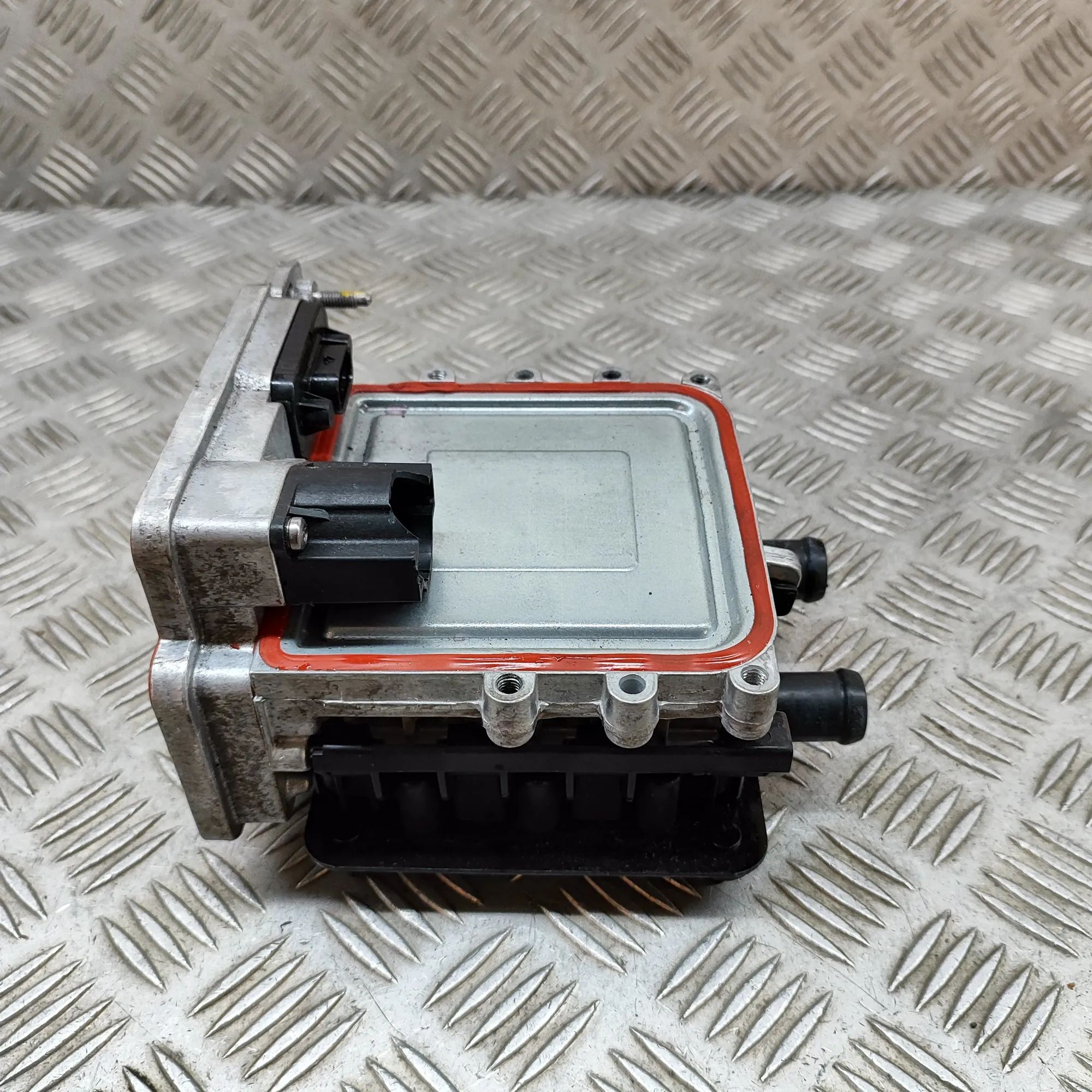 Mercedes-Benz CLA (C118) Electric Coolant Heater Electric Coolant Heater — MERCEDES BENZ CLA (Co...