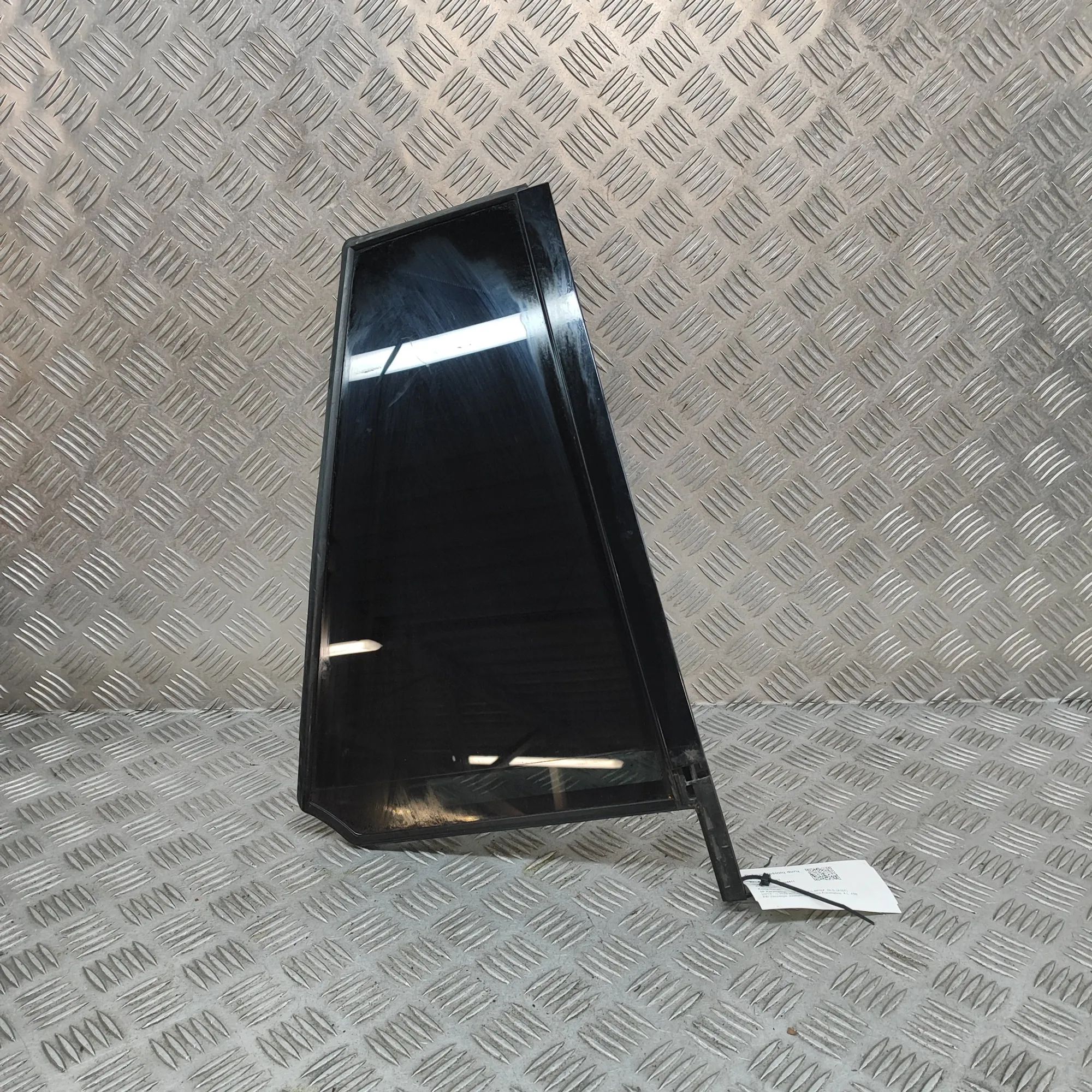 Mercedes-Benz GLS (X167) Right rear door window Right rear door window — MERCEDES BENZ GLS (X16...
