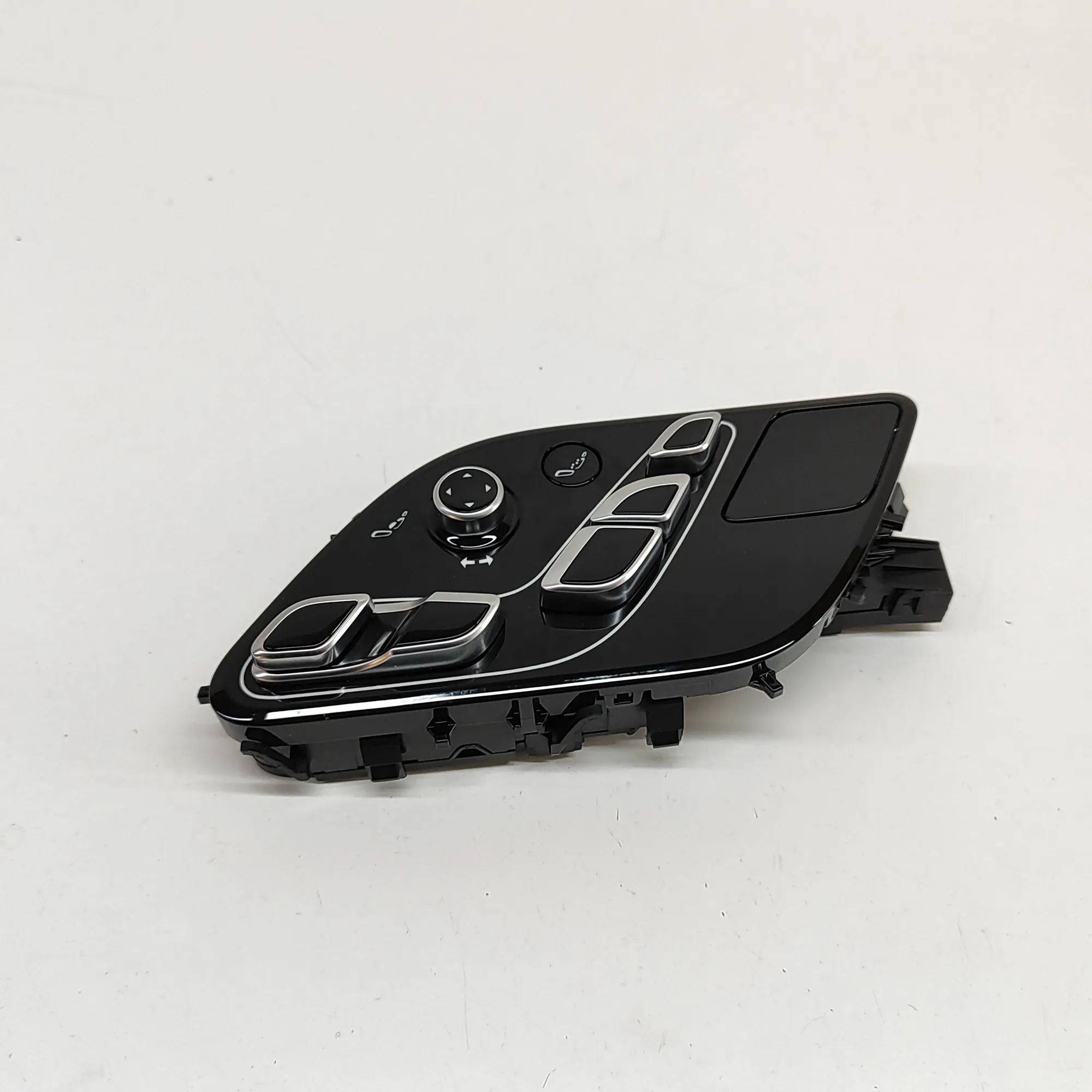 Land Rover Range Rover (L405) Right Seat Control Buttons Right Seat Control Buttons — LAND ROVER RANGE R...