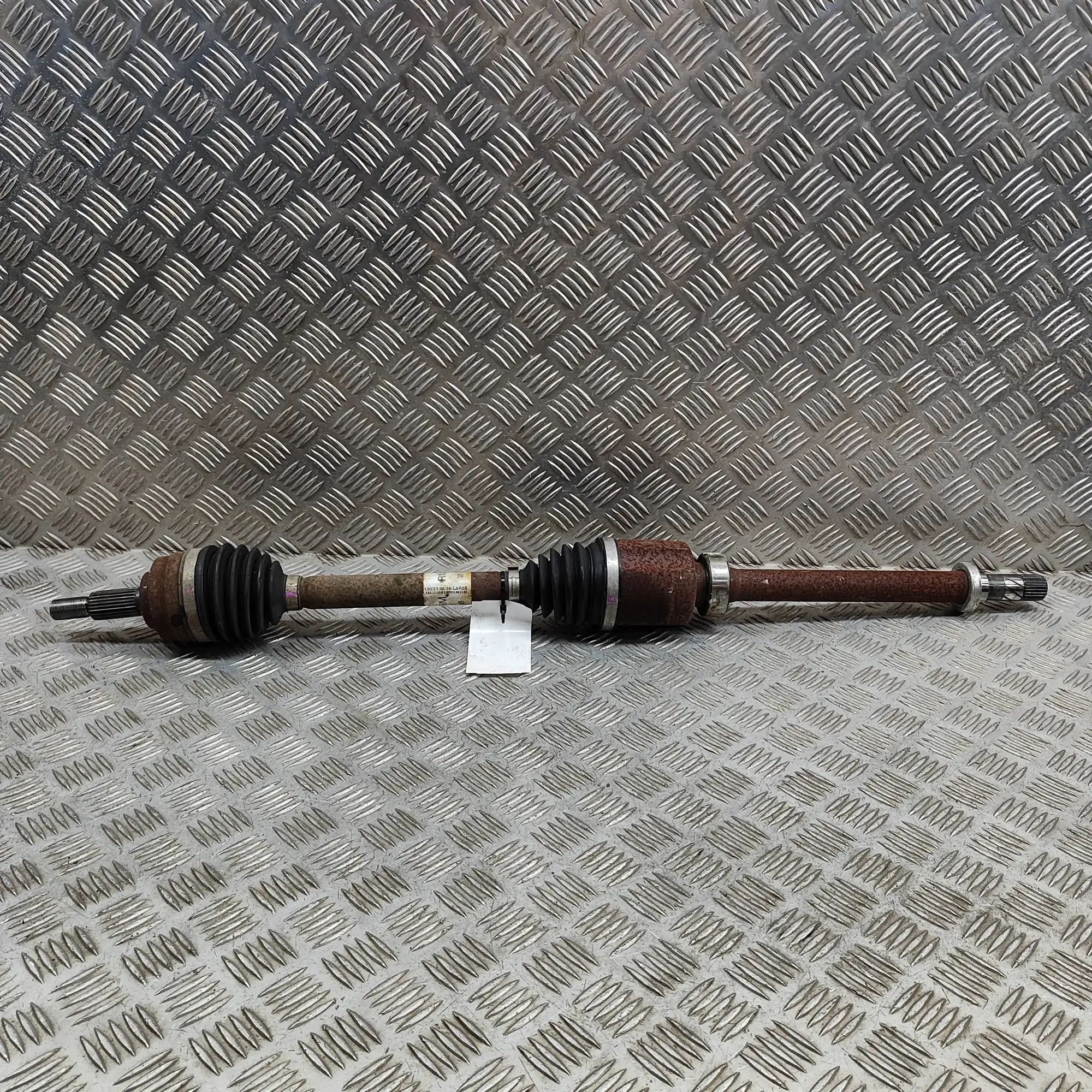 Nissan Juke Front Right Driveshaft Front Right Driveshaft — NISSAN JUKE (F16) (201...