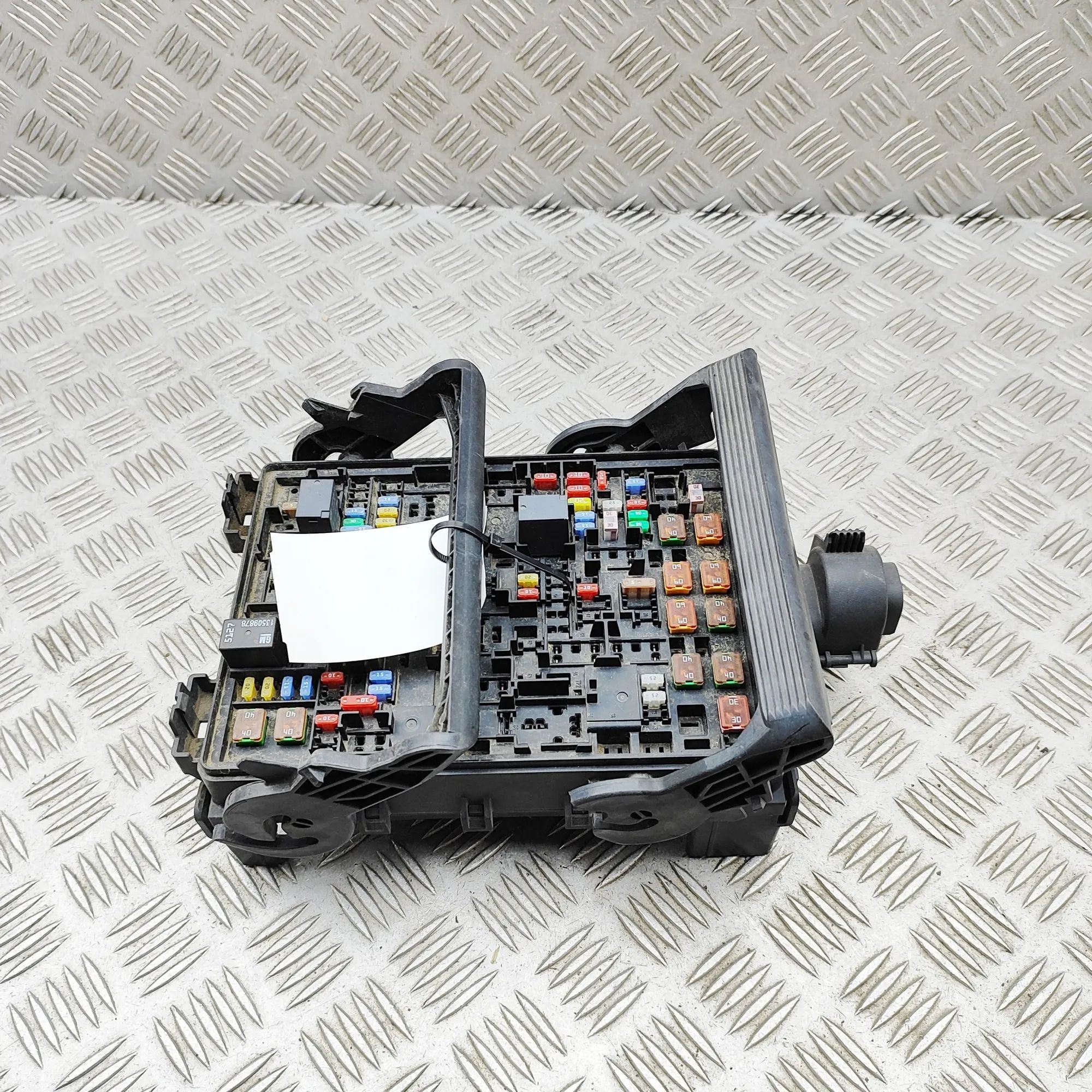 Cadillac Escalade Fuse Box Module Fuse Box Module — CADILLAC ESCALADE (2014-...) ...