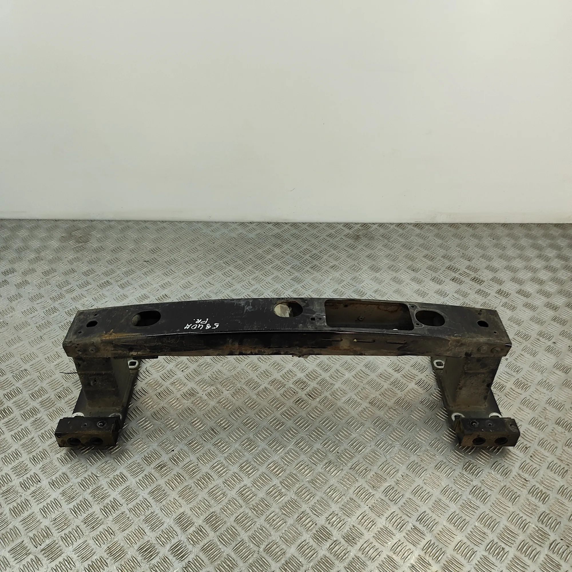 Land Rover Range Rover (L405) Front Reinforcement Crash Bar Front Reinforcement Crash Bar — LAND ROVER RANG...