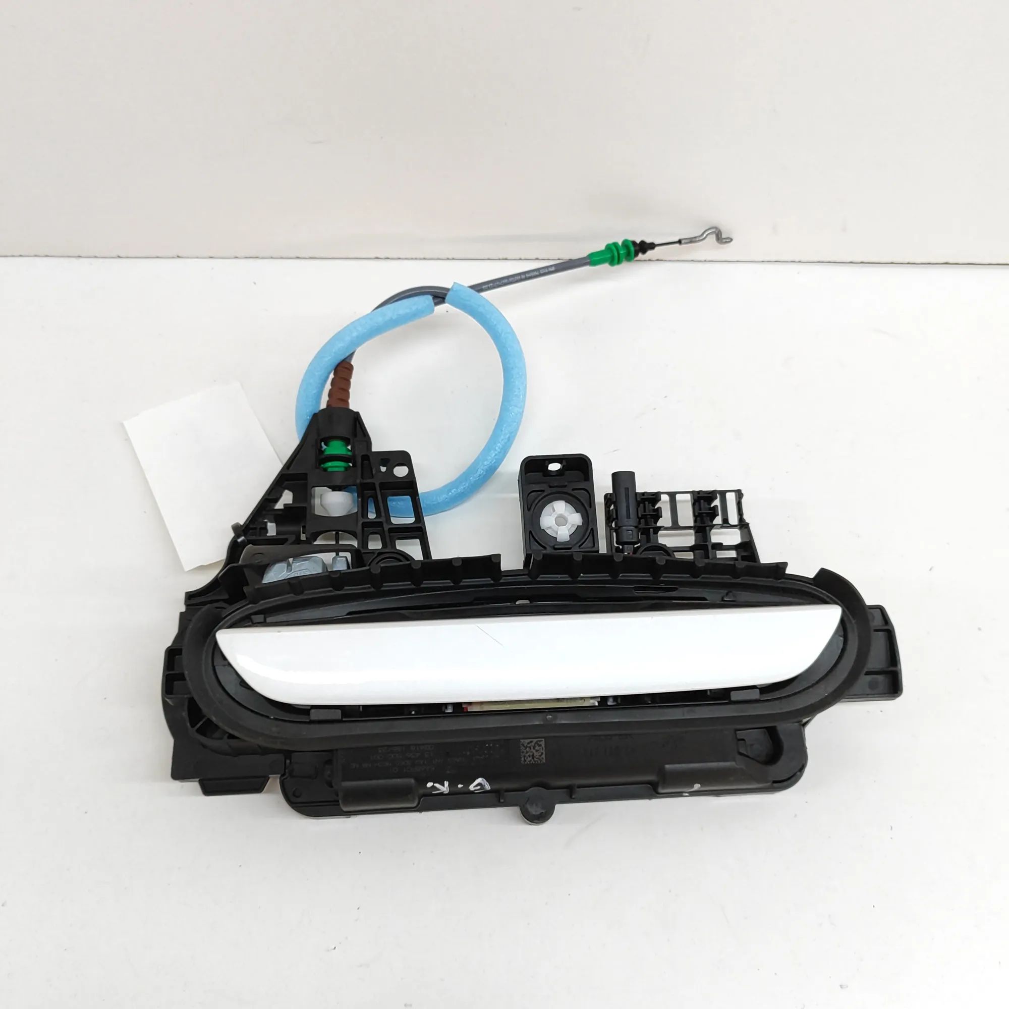 BMW i4 (G26) Exterior door handle — rear left Exterior door handle — rear left — BMW I4 (G26)...