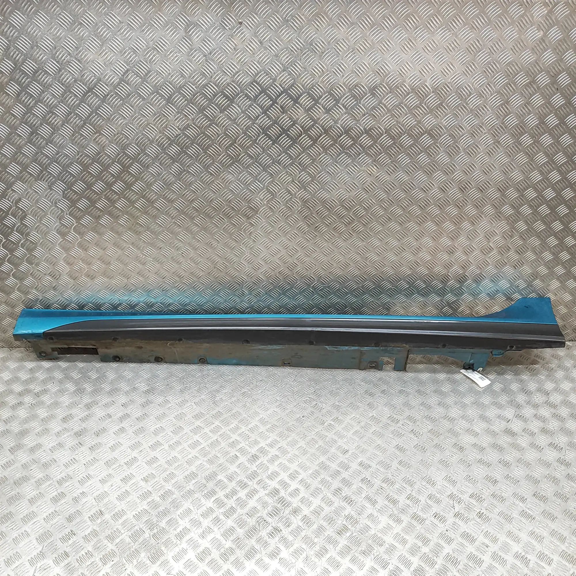 BMW 2 (F44) Left Side Plastic Sideskirt Cover Left Side Plastic Sideskirt Cover — BMW 2 SERIE...
