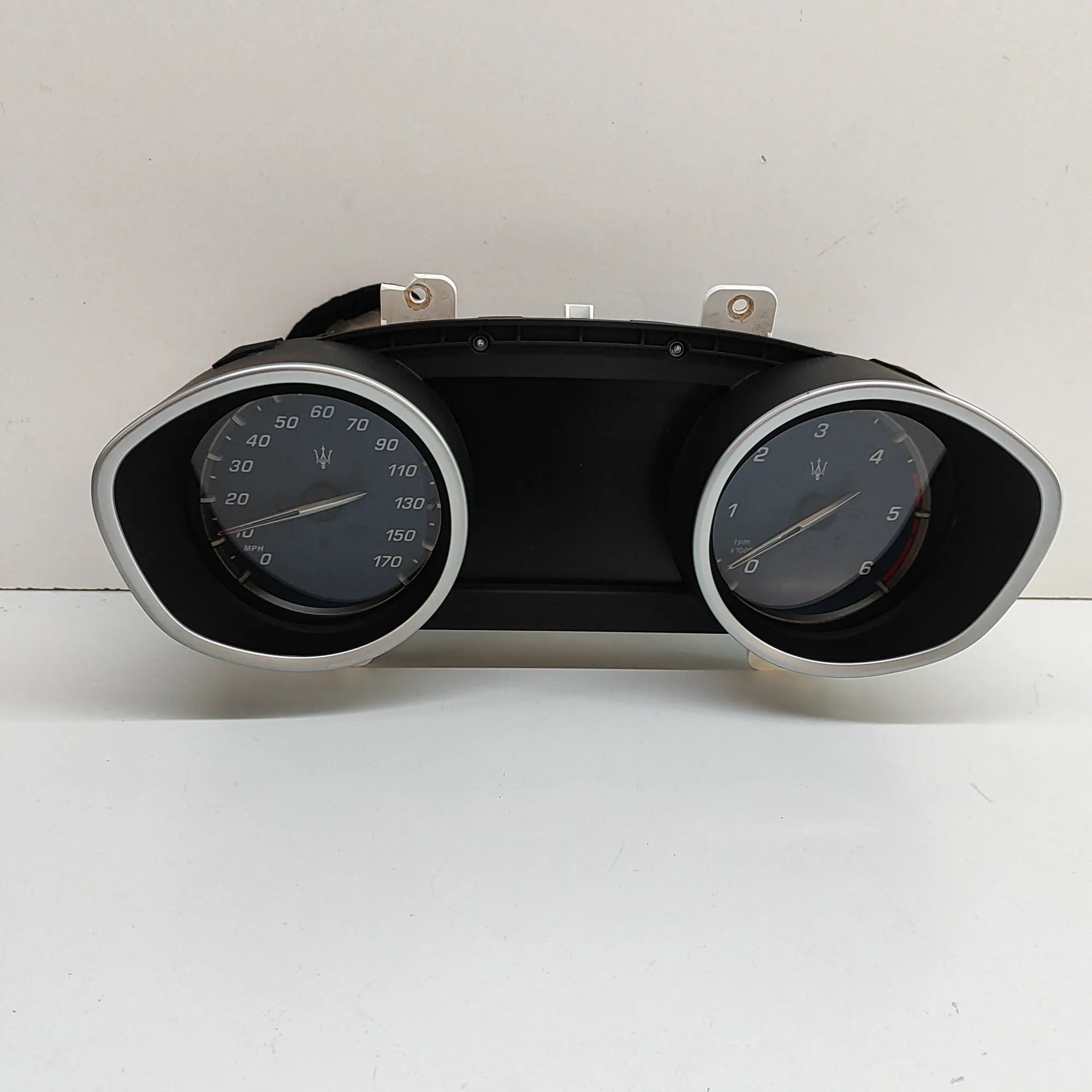 Maserati Ghibli Instrument Cluster Speedometer Instrument Cluster Speedometer — MASERATI GHIBL...