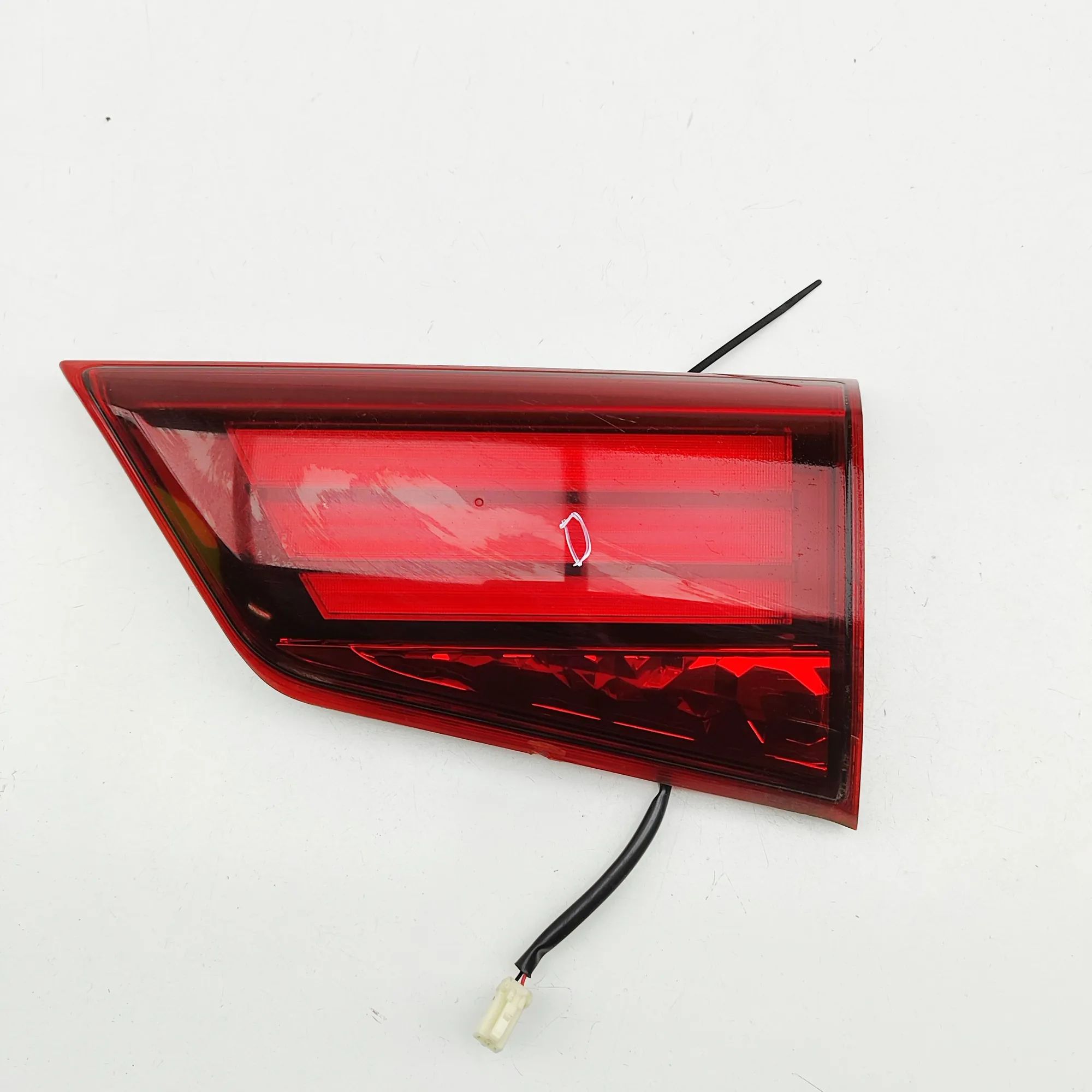 Mitsubishi Outlander Right Side Tailgate Tail Light Right Side Tailgate Tail Light — MITSUBISHI OUT...