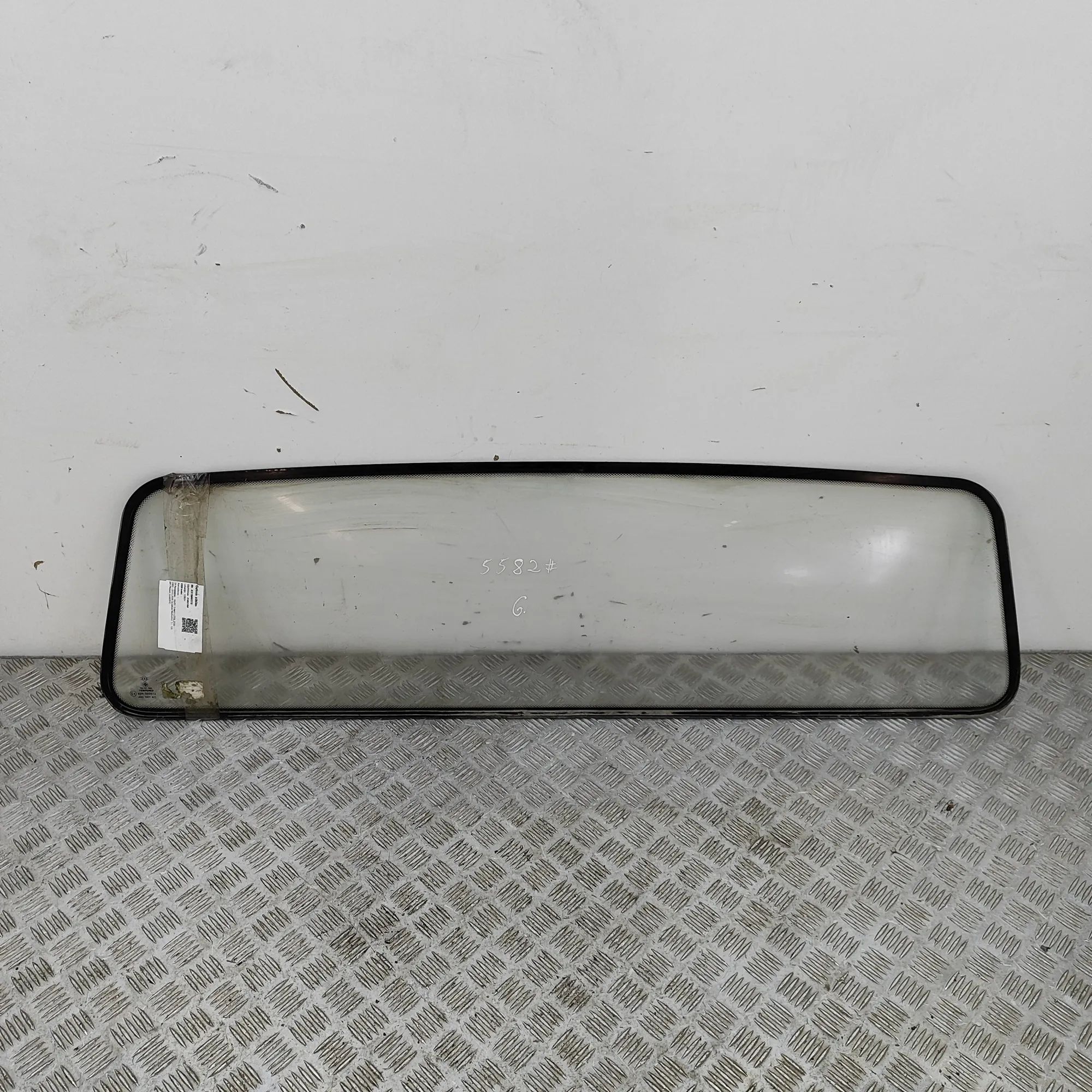 Isuzu D-Max Rear Window glass Rear window glass — ISUZU D-MAX (I TFR, TFS) (2...