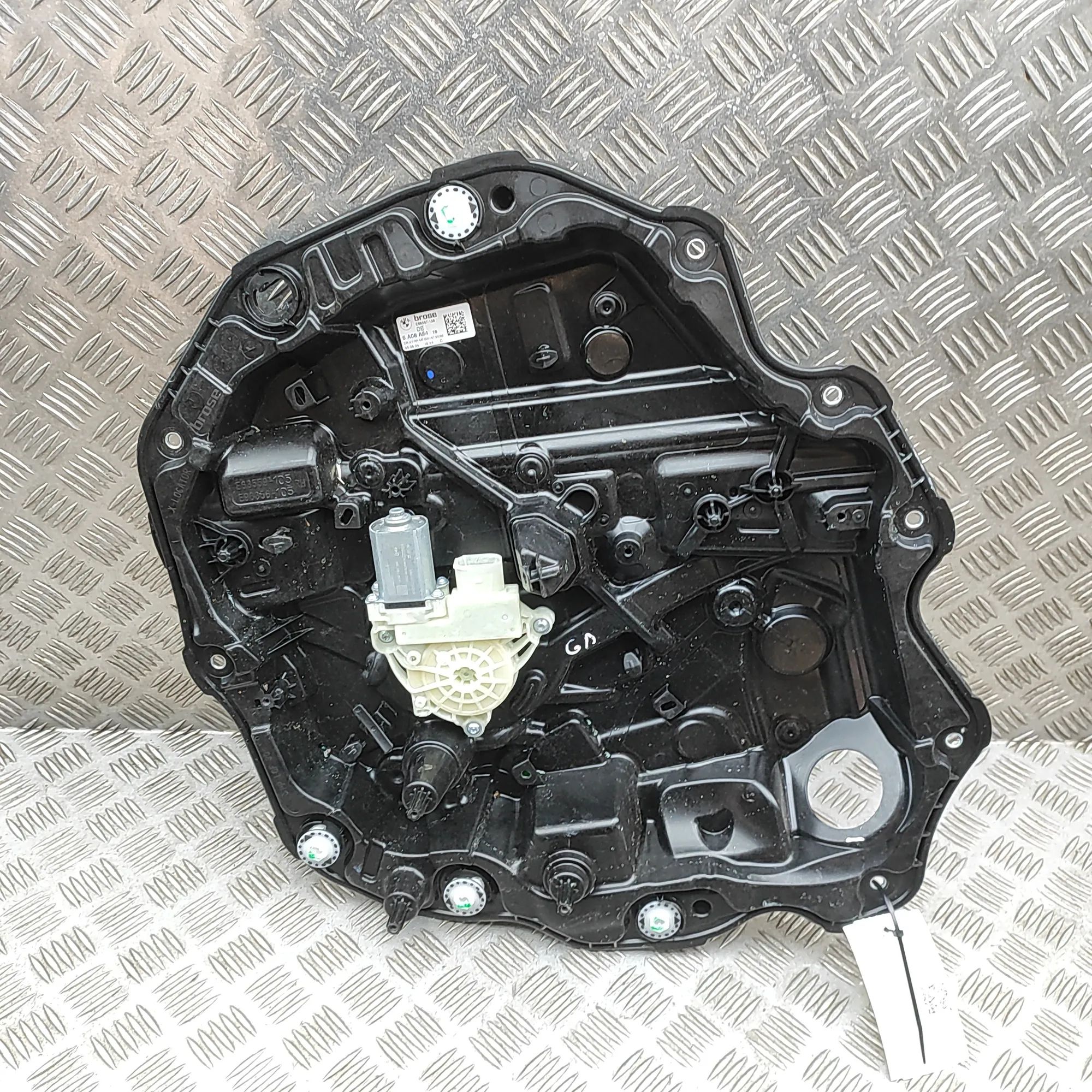 BMW 5 (G30 / G31) Rear Right Door Window Regulator Rear Right Door Window Regulator — BMW 5 SERIES...