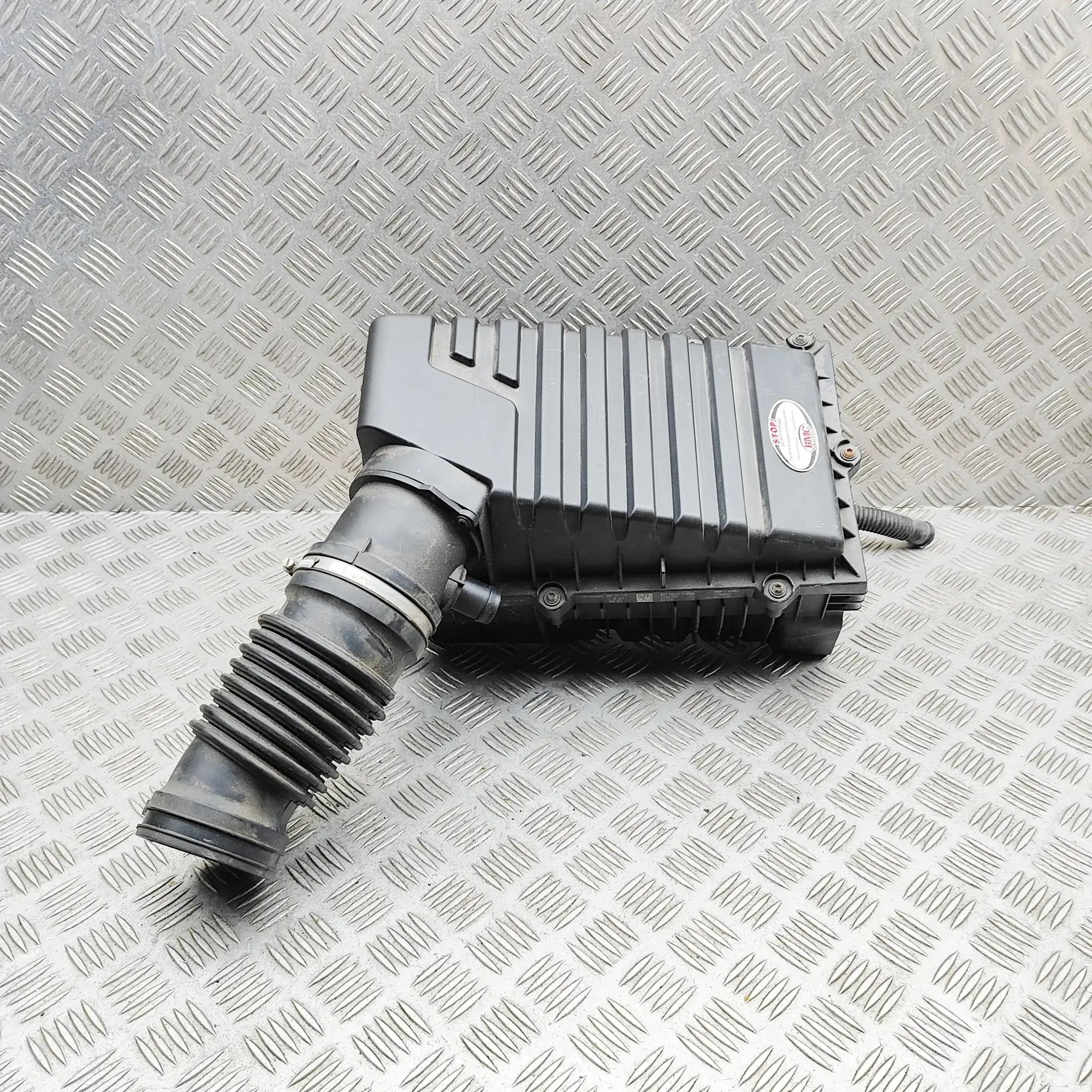 Audi TT (8S) Воздухоочиститель  Air Filter Box — AUDI TT (FV3) (2014-...) — 8S0...
