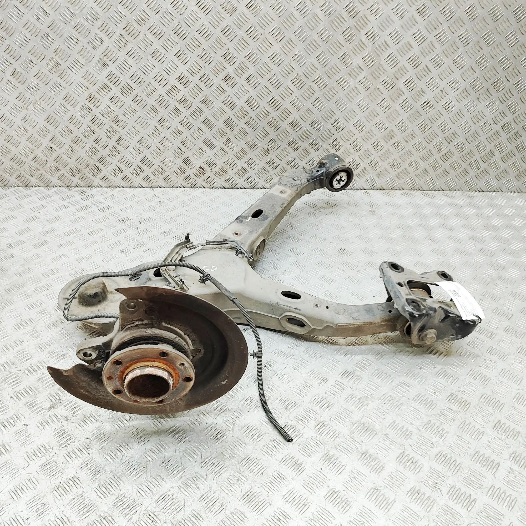 Citroen Jumpy / SpaceTourer Rear Right Wheel Hub Rear Right Wheel Hub — CITROEN JUMPY (Van) (201...