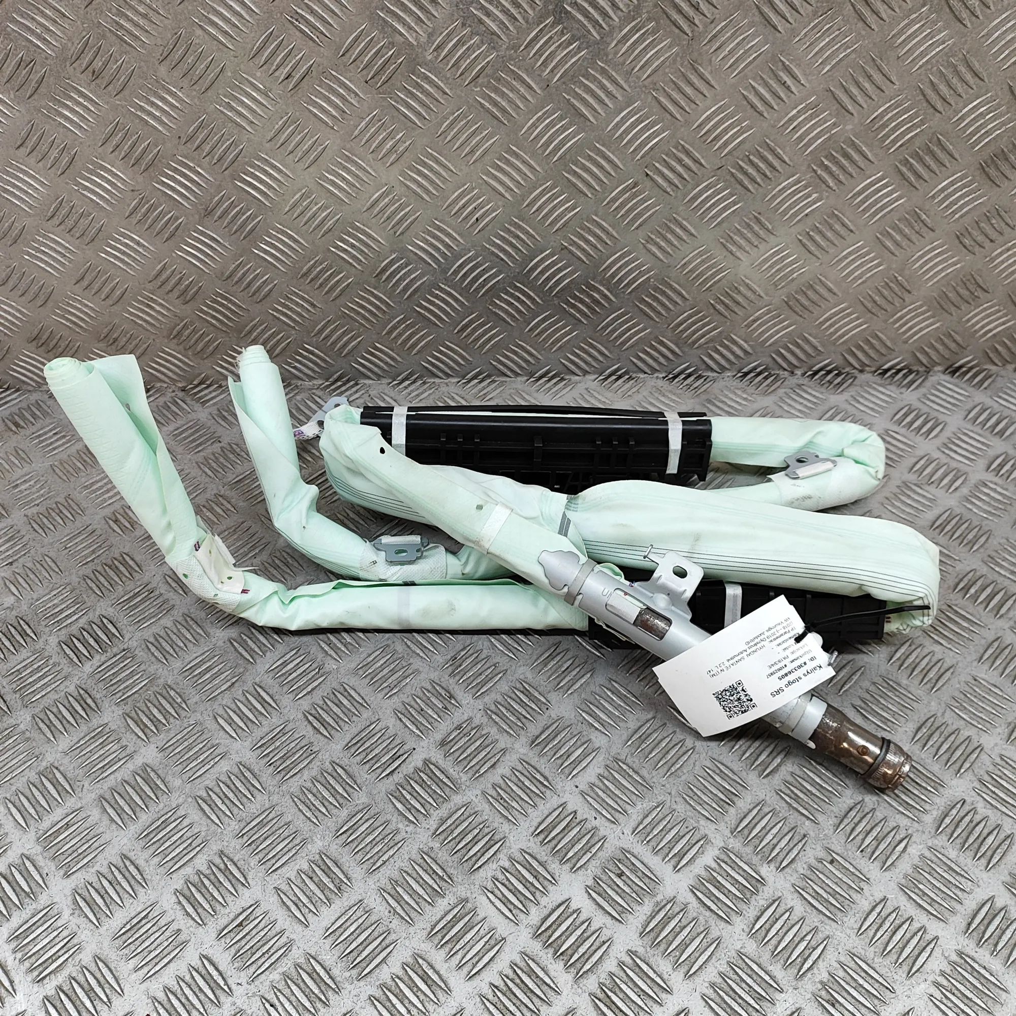 Hyundai Santa Fe Right Side Roof Safety Curtain SRS Right Side Roof Safety Curtain SRS — HYUNDAI SA...