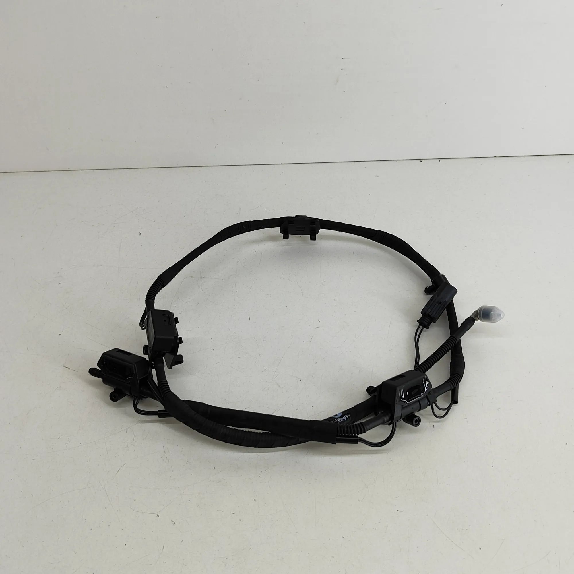 BMW 5 (E60 / E61) Windscreen washer nozzle Windscreen washer nozzle — BMW 5 SERIES (F10) (...