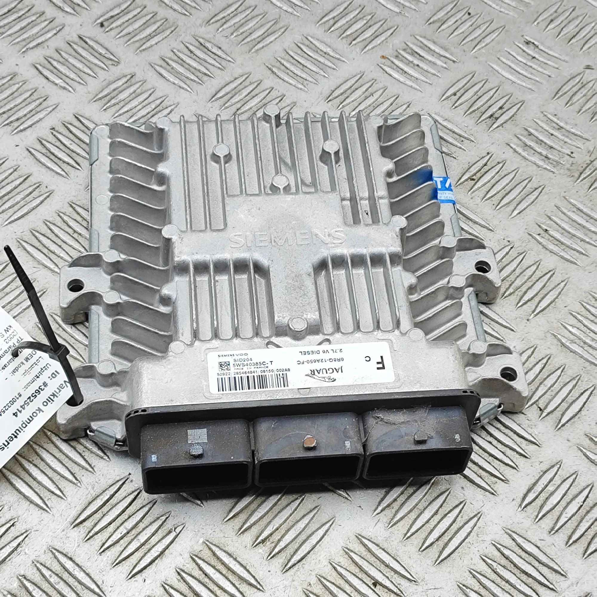 Jaguar XJ Engine Control Unit Engine Control Unit — JAGUAR XJ (X350) (2003-20...