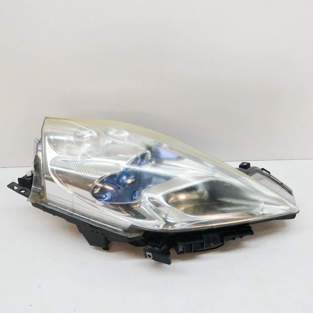 Nissan Leaf Front Right Headlight Front Right Headlight — NISSAN LEAF (ZE0) (2010...