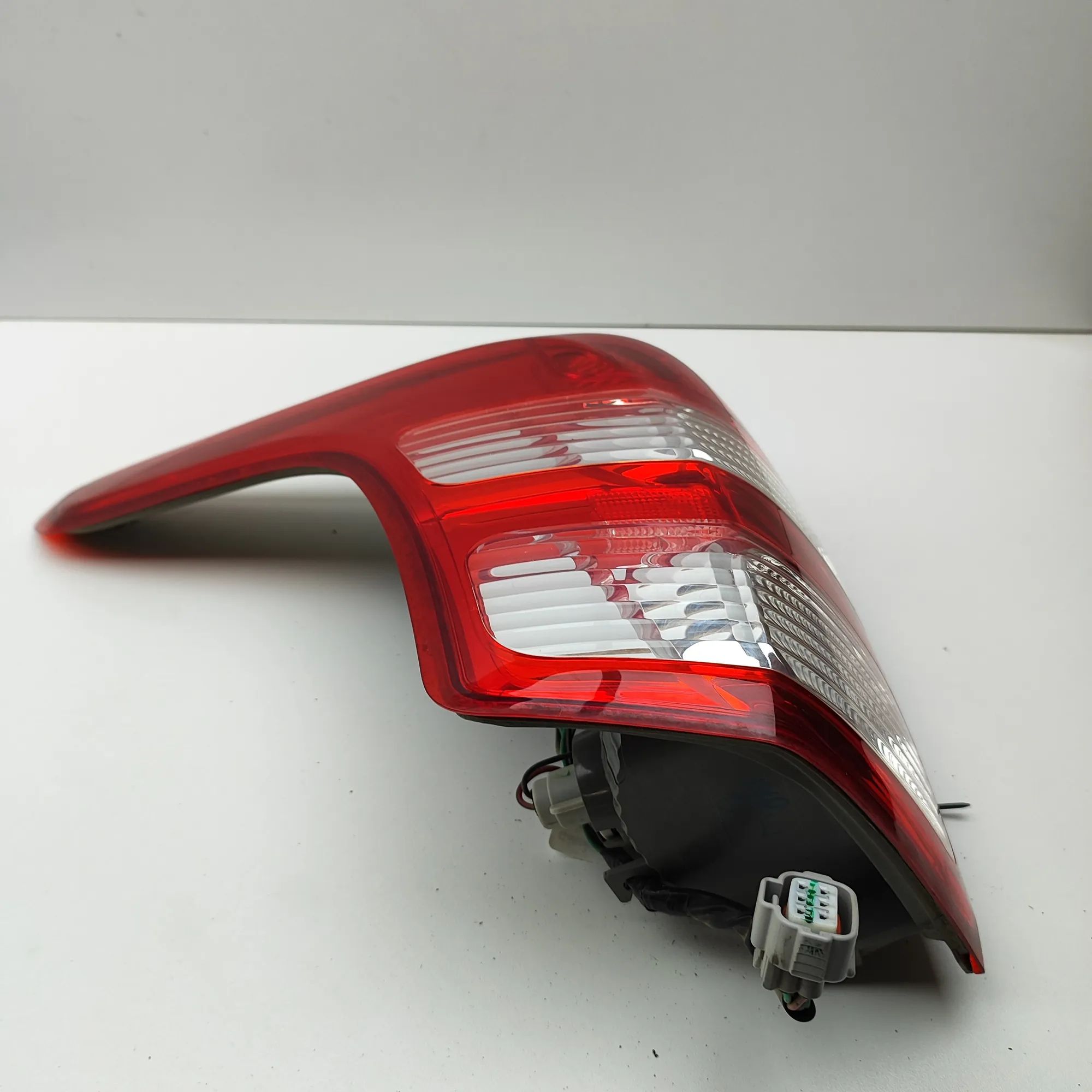 Mitsubishi L200 Rear Left Tail Light Rear Left Tail Light — MITSUBISHI L (200 / TRIT...