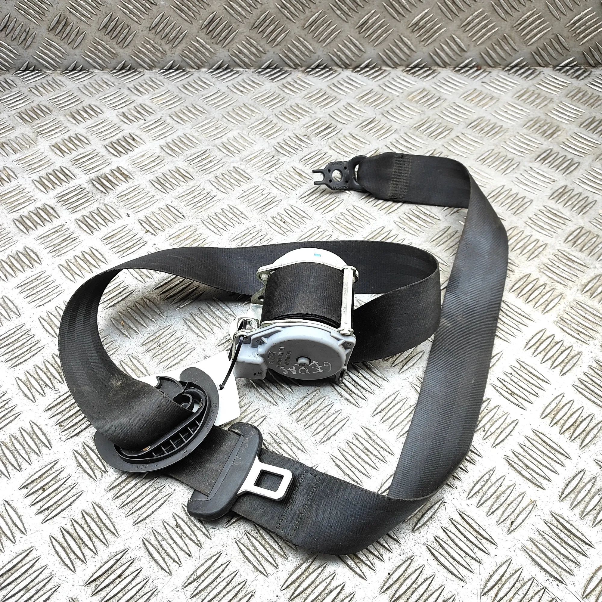 Volkswagen Crafter Front Left Seatbelt Front Left Seatbelt — VW CRAFTER (Van SY_) (201...
