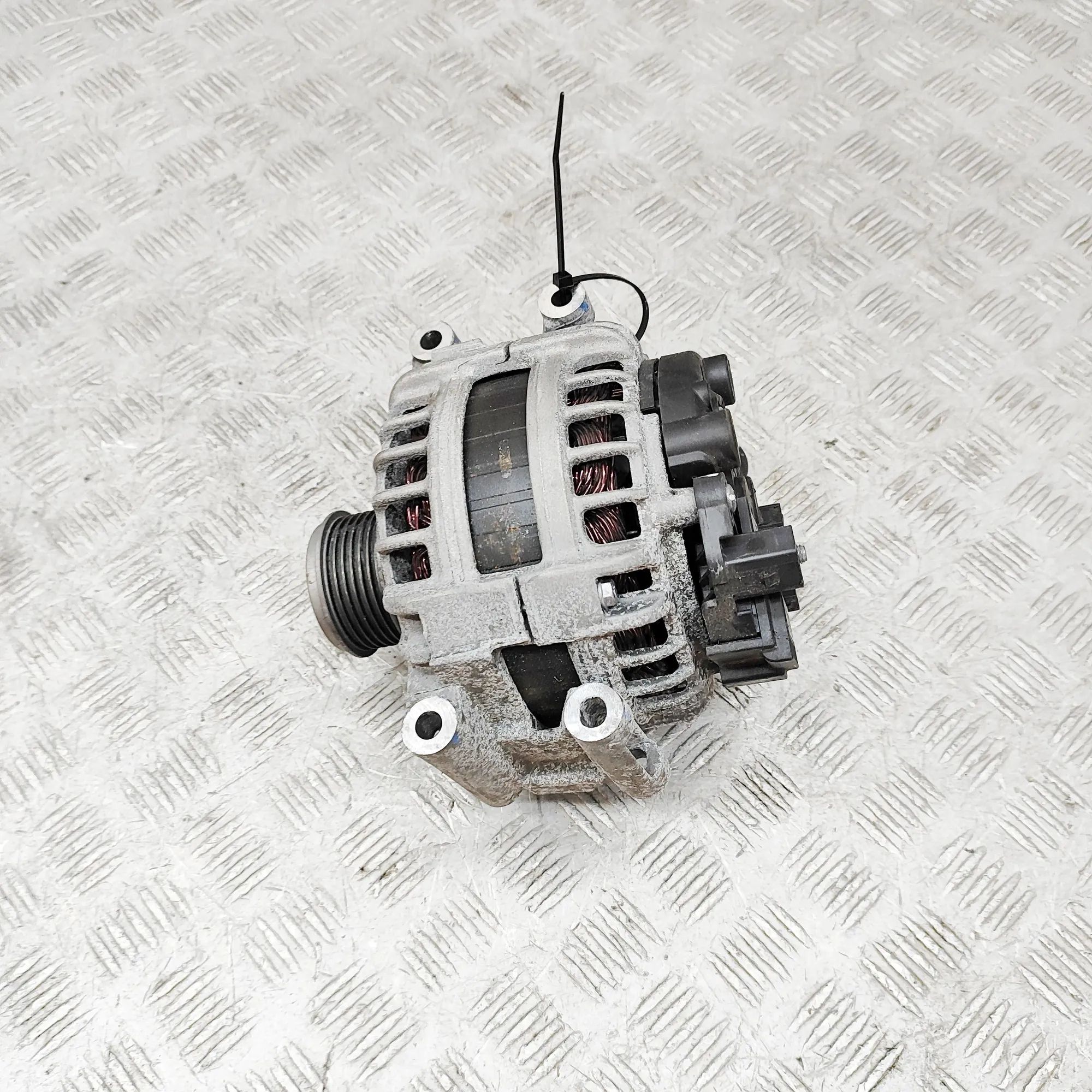 Volkswagen Arteon Alternator Alternator — VW ARTEON (3H7) (2017-...) — 06K90...