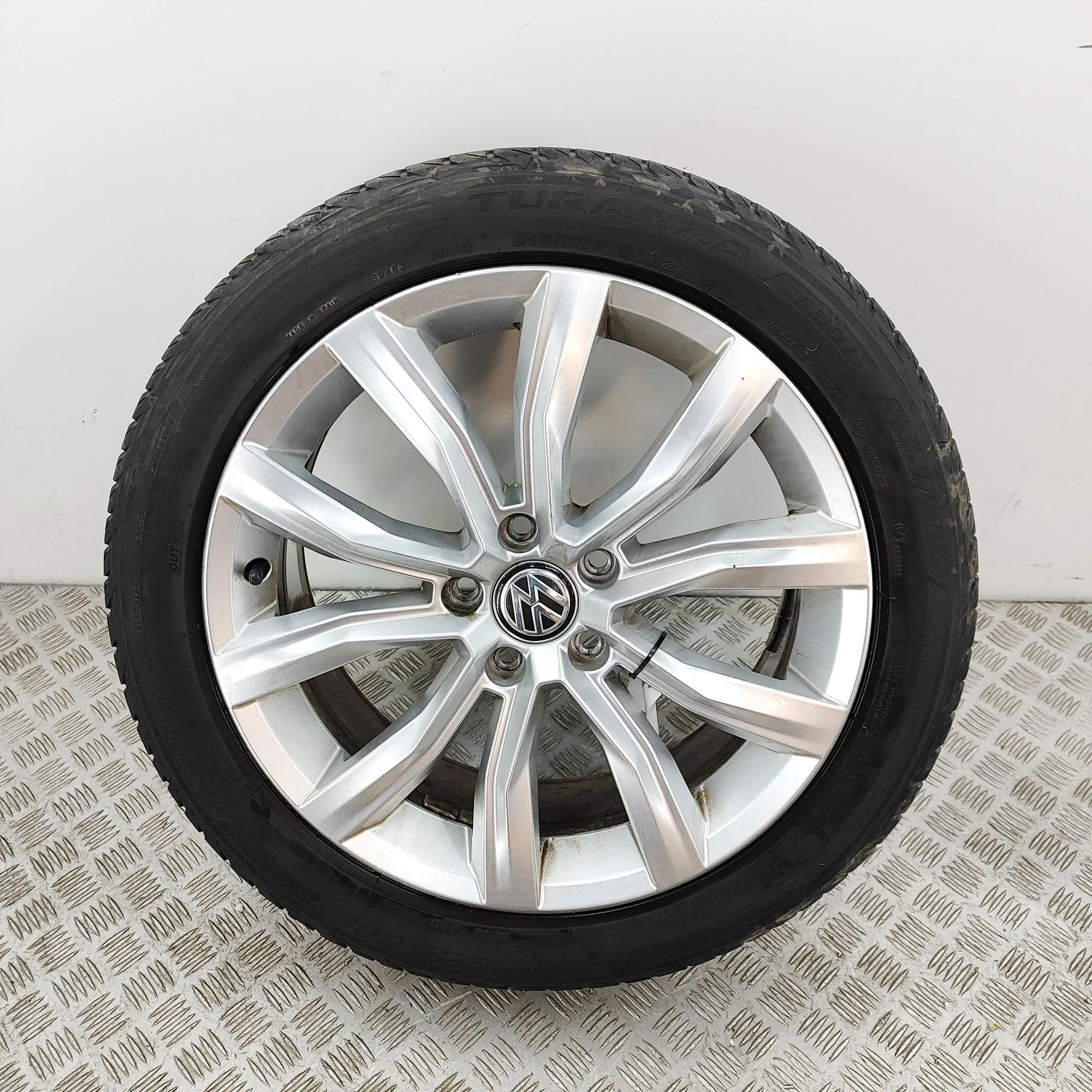 Volkswagen T-Roc Alloy Wheel