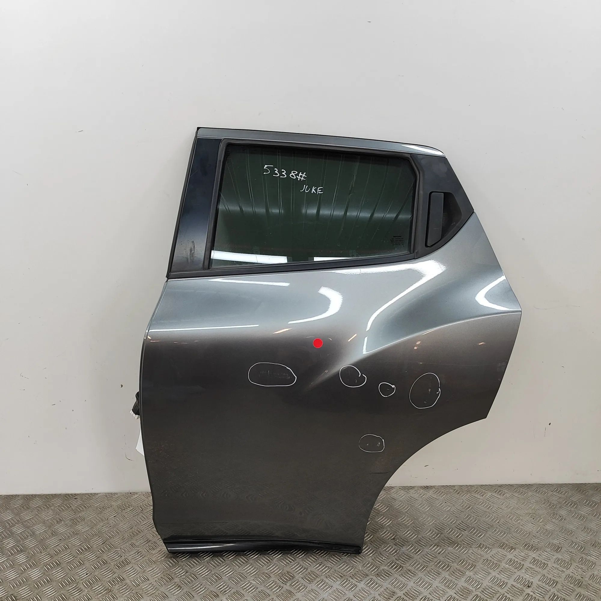 Nissan Juke Door — rear left Door — rear left — NISSAN JUKE (F15) (2010-...)...