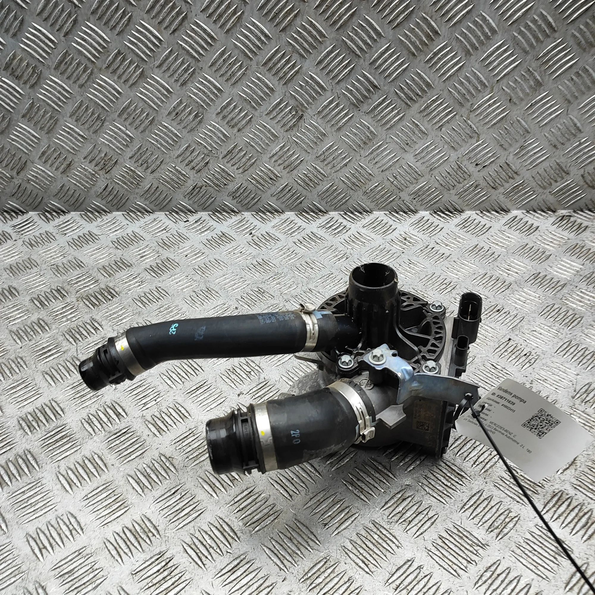 Mercedes-Benz A (W177) водяной насос Water pump — MERCEDES BENZ C-CLASS (W206) (2021...