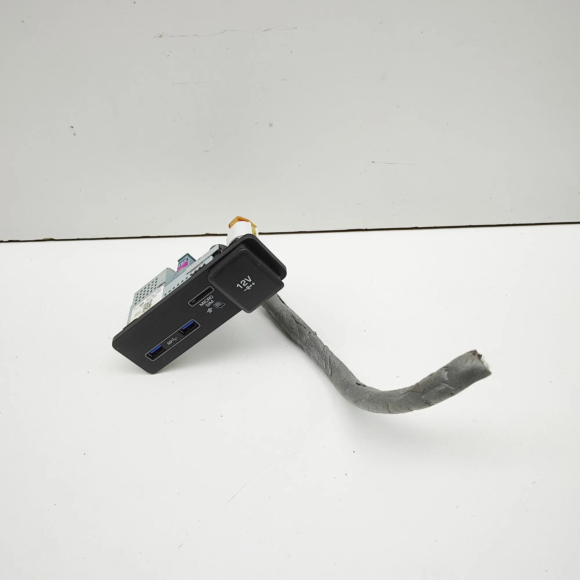 Land Rover Range Rover Velar USB USB — LAND ROVER RANGE ROVER VELAR (L560) (2017...
