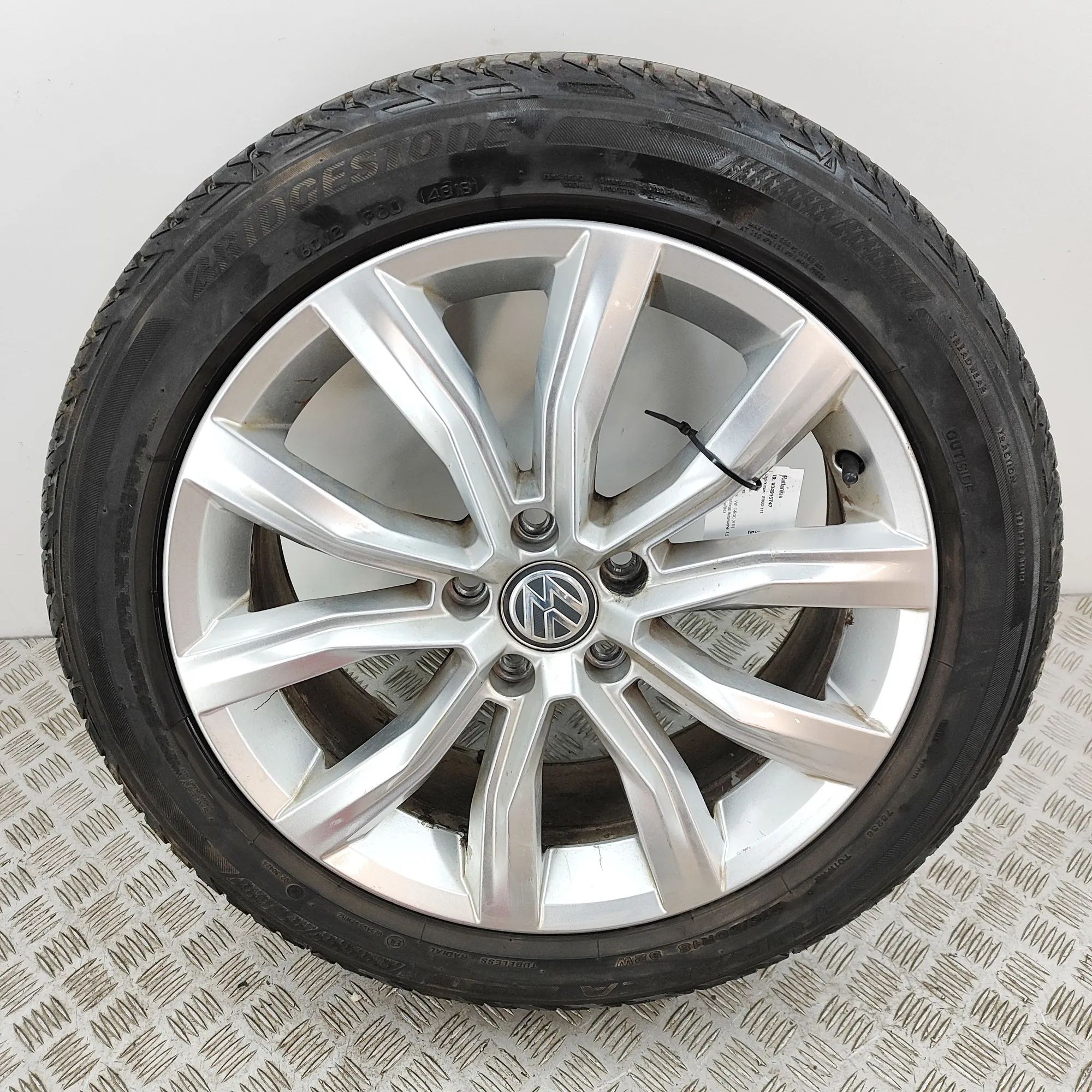 Volkswagen T-Roc Alloy Wheel