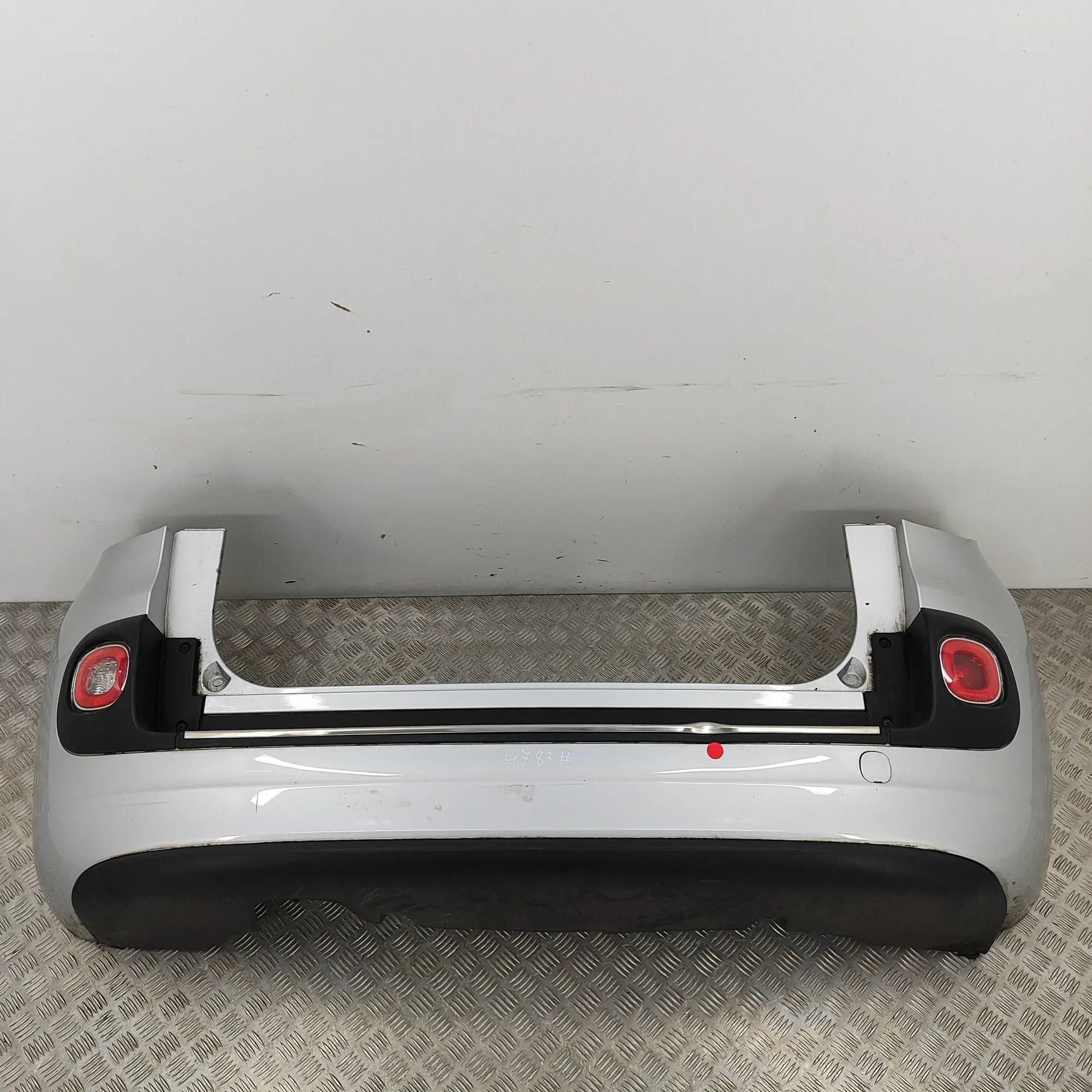 Fiat 500L (351, 352) Bumper rear Bumper rear — FIAT 500L (351_, 352_) (2012-...)...
