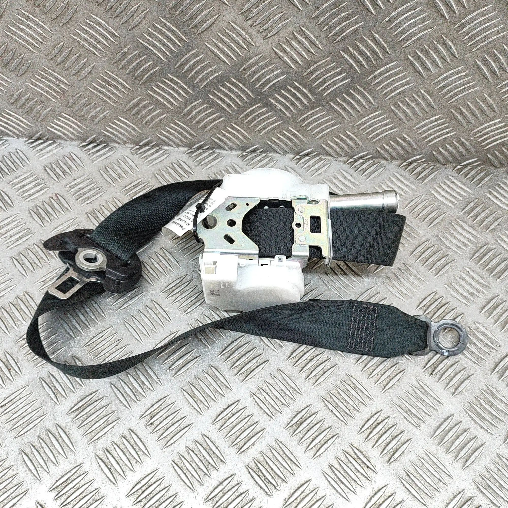 Lexus RX Front Right Seatbelt Front Right Seatbelt — LEXUS RX (_LA1_, _LH1_) ...