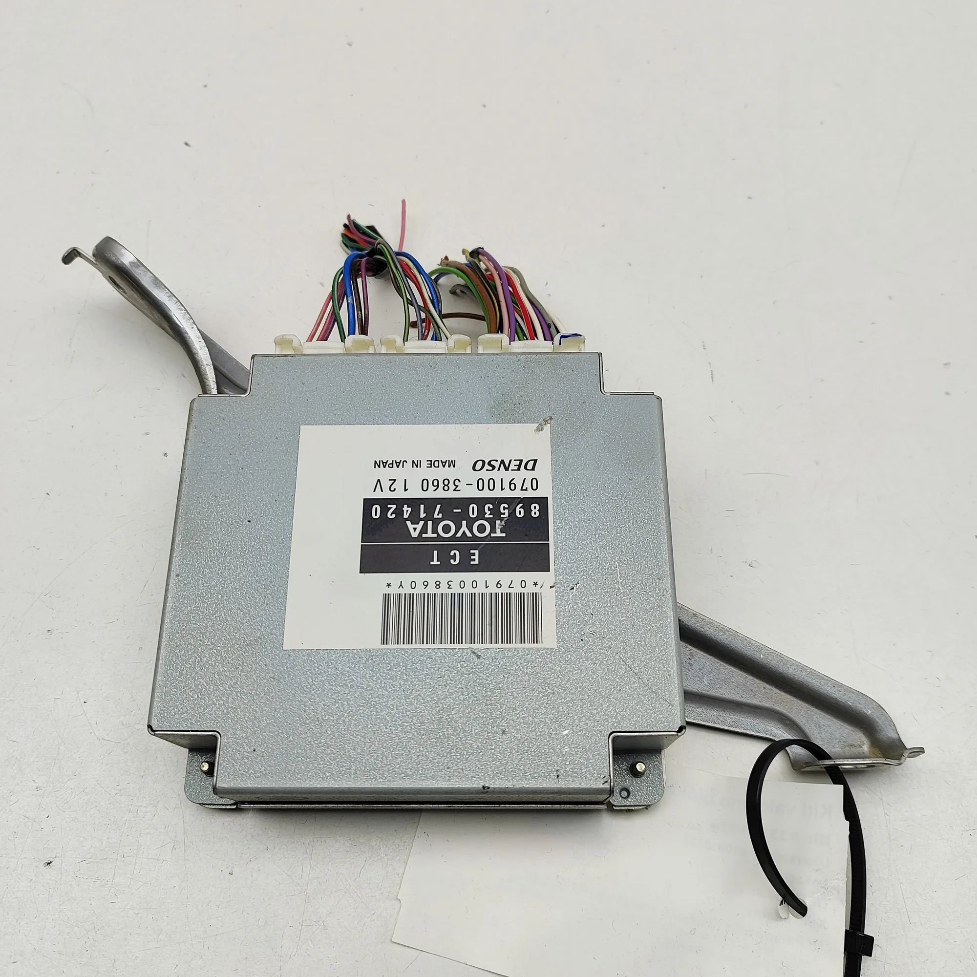 Toyota Hilux Transfer Case Control Unit Transfer Case Control Unit — TOYOTA HILUX (VII ...