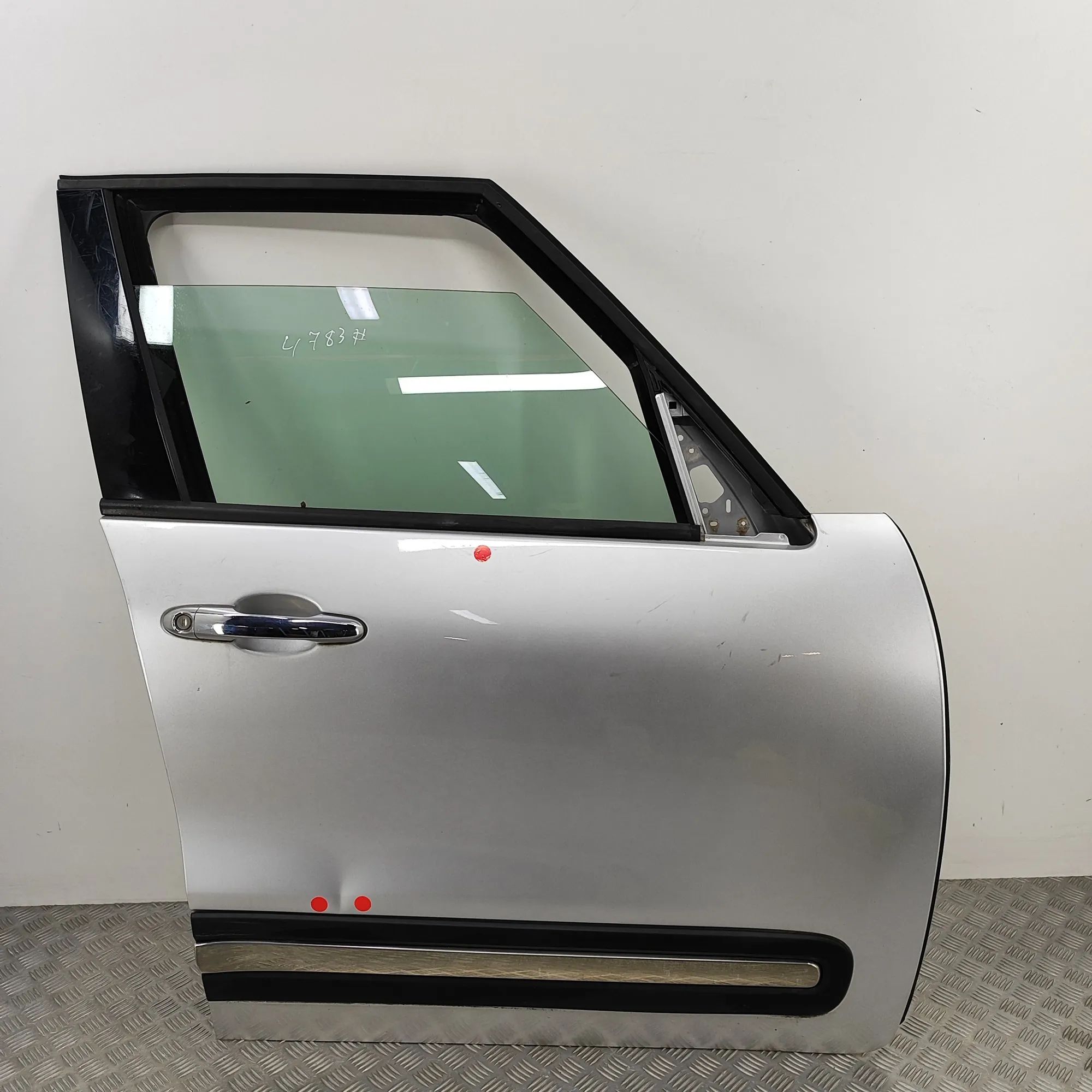 Fiat 500L (351, 352) Door — front right Door — front right — FIAT 500L (351_, 352_) (20...