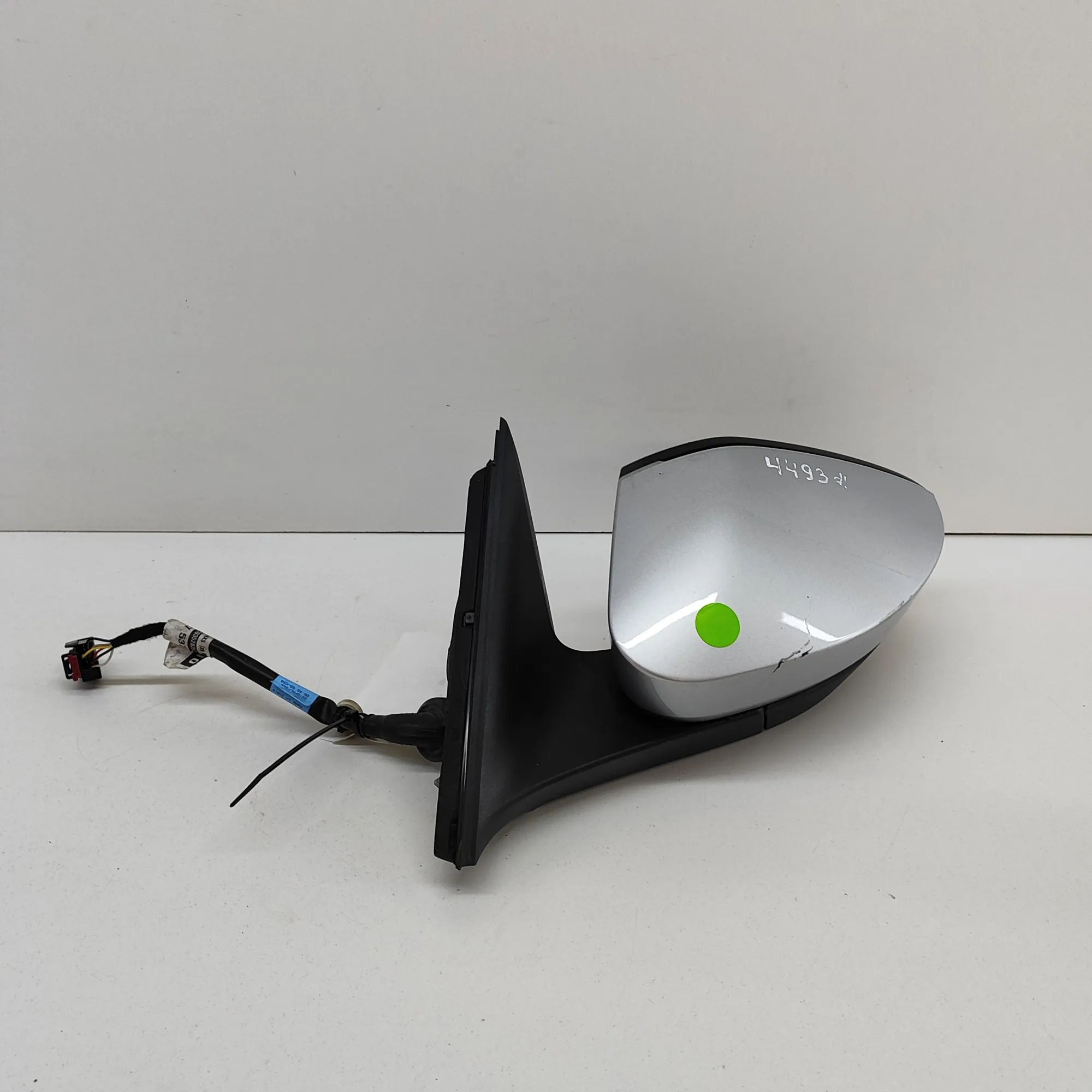 Skoda Octavia Left Side Wing Mirror Left Side Wing Mirror — SKODA OCTAVIA (IV Combi...
