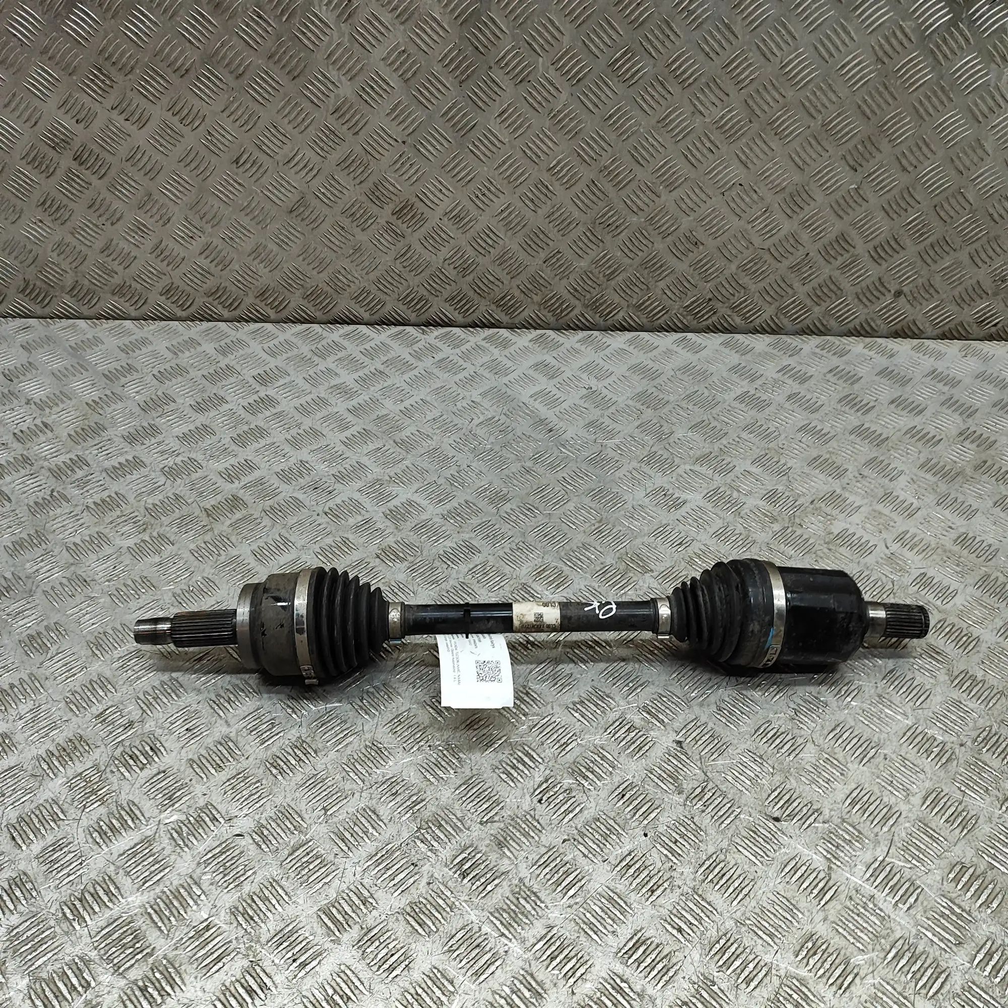 Hyundai Tucson Front Left Driveshaft Front Left Driveshaft — HYUNDAI TUCSON (NX4E, N...