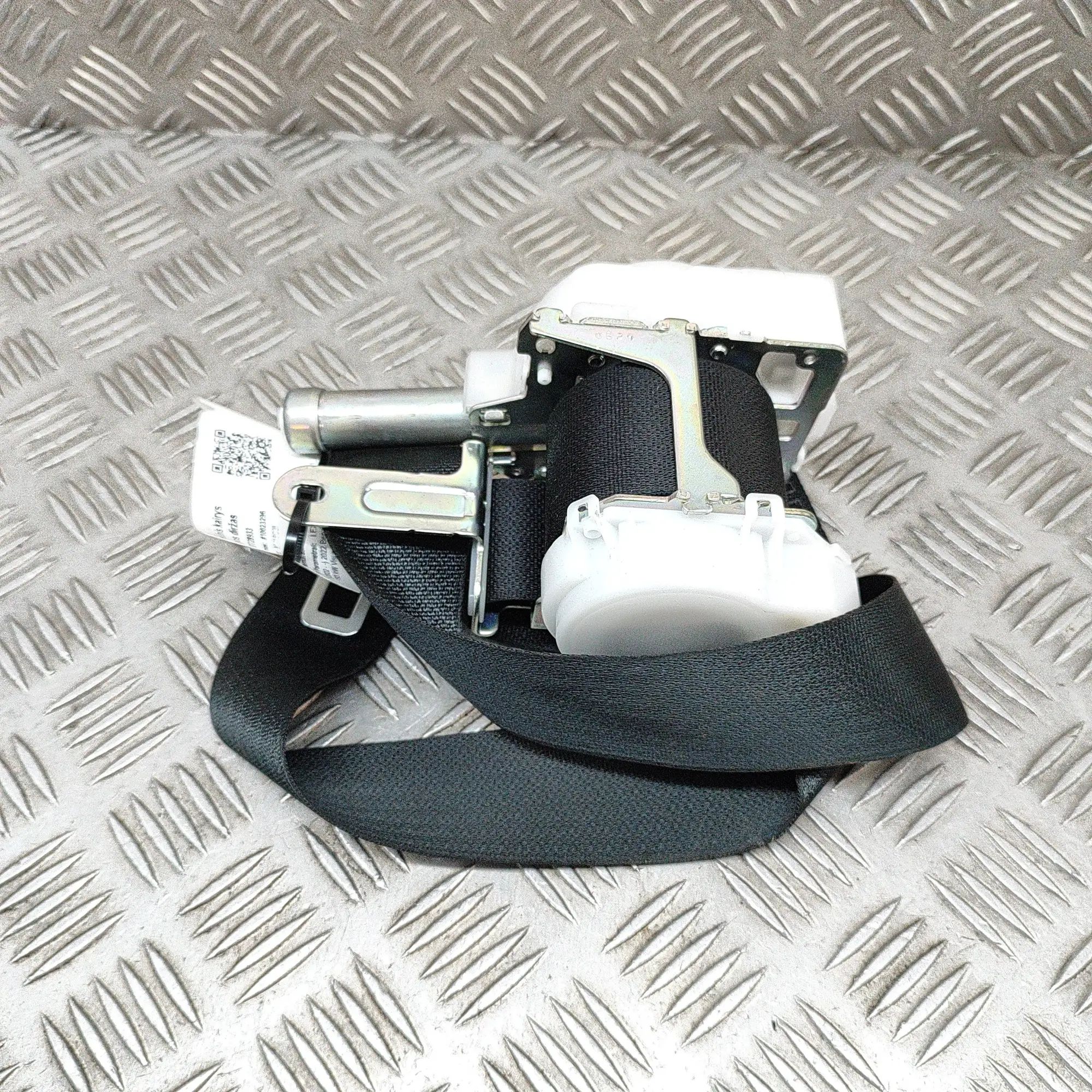 Lexus RX Front Left Seatbelt Front Left Seatbelt — LEXUS RX (_LA1_, _LH1_) (...