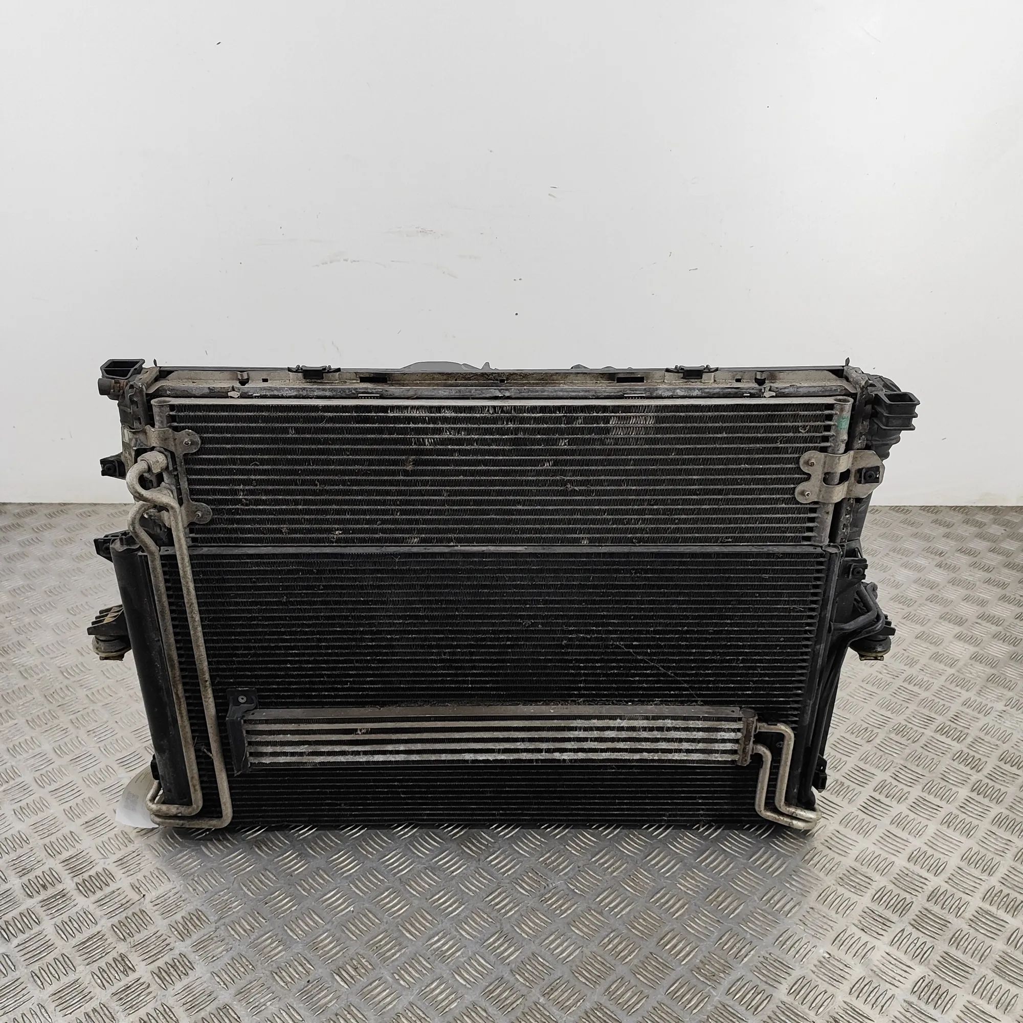 Porsche Cayenne Cooling Radiator Pack Cooling Radiator Pack — PORSCHE CAYENNE (9PA) (...