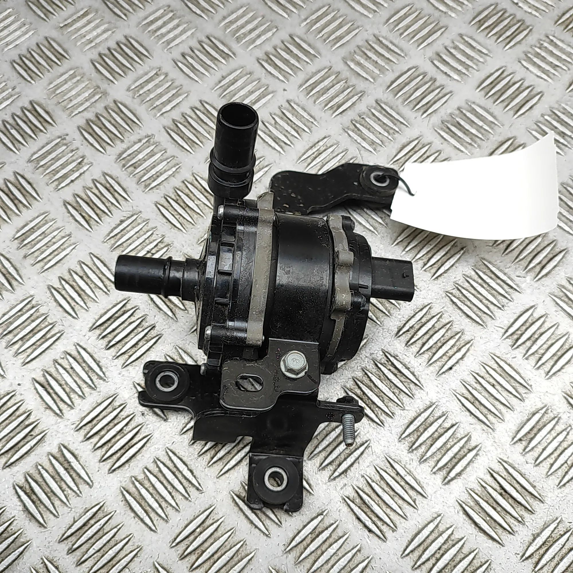 Hyundai Kona Auxiliary Water Pump Auxiliary Water Pump — HYUNDAI KONA (SX2) (2023...