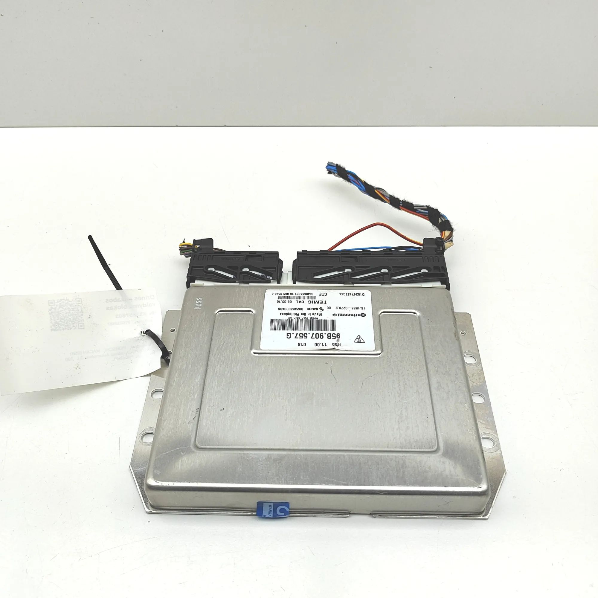 Porsche Macan Dynamic Suspension Control Module Dynamic Suspension Control Module — PORSCHE MAC...
