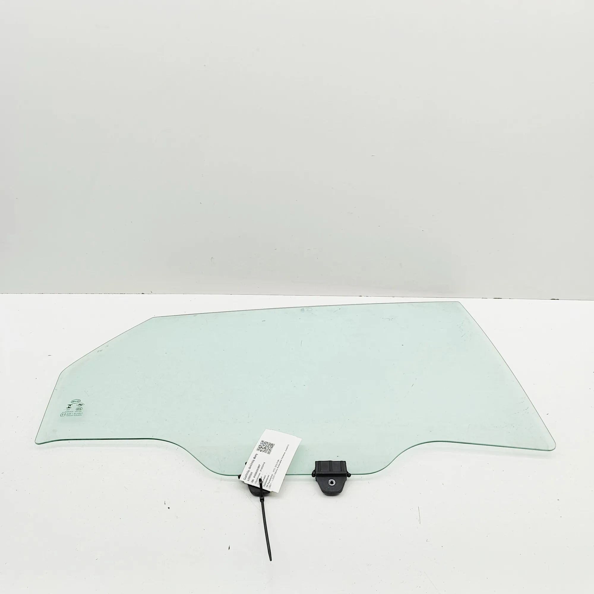 BYD Dolphin Right rear door window Right rear door window — BYD DOLPHIN (2021-...)...